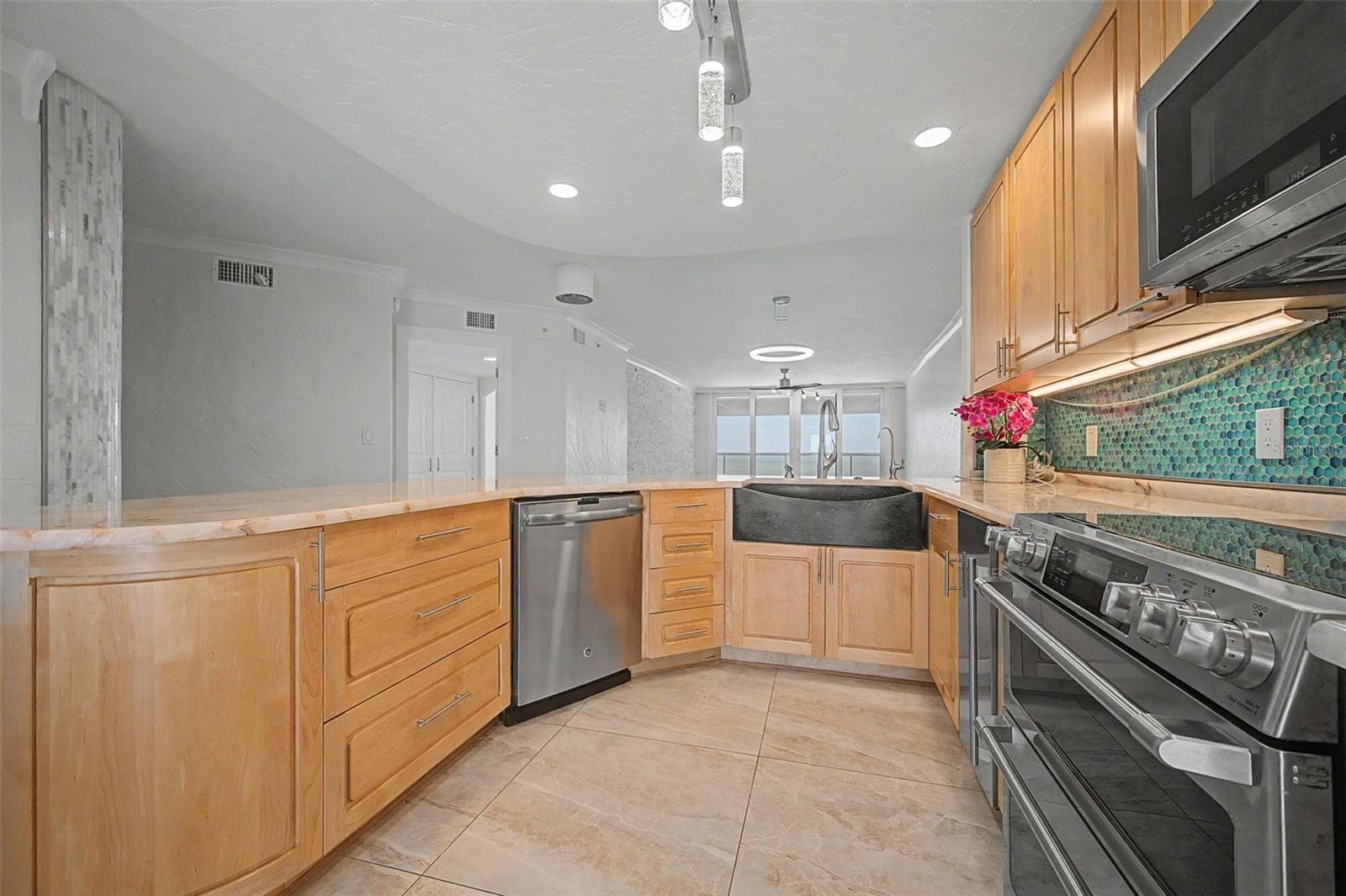 Condominium at 1310 GULF BLVD #14E, CLEARWATER, photo 45 of 103