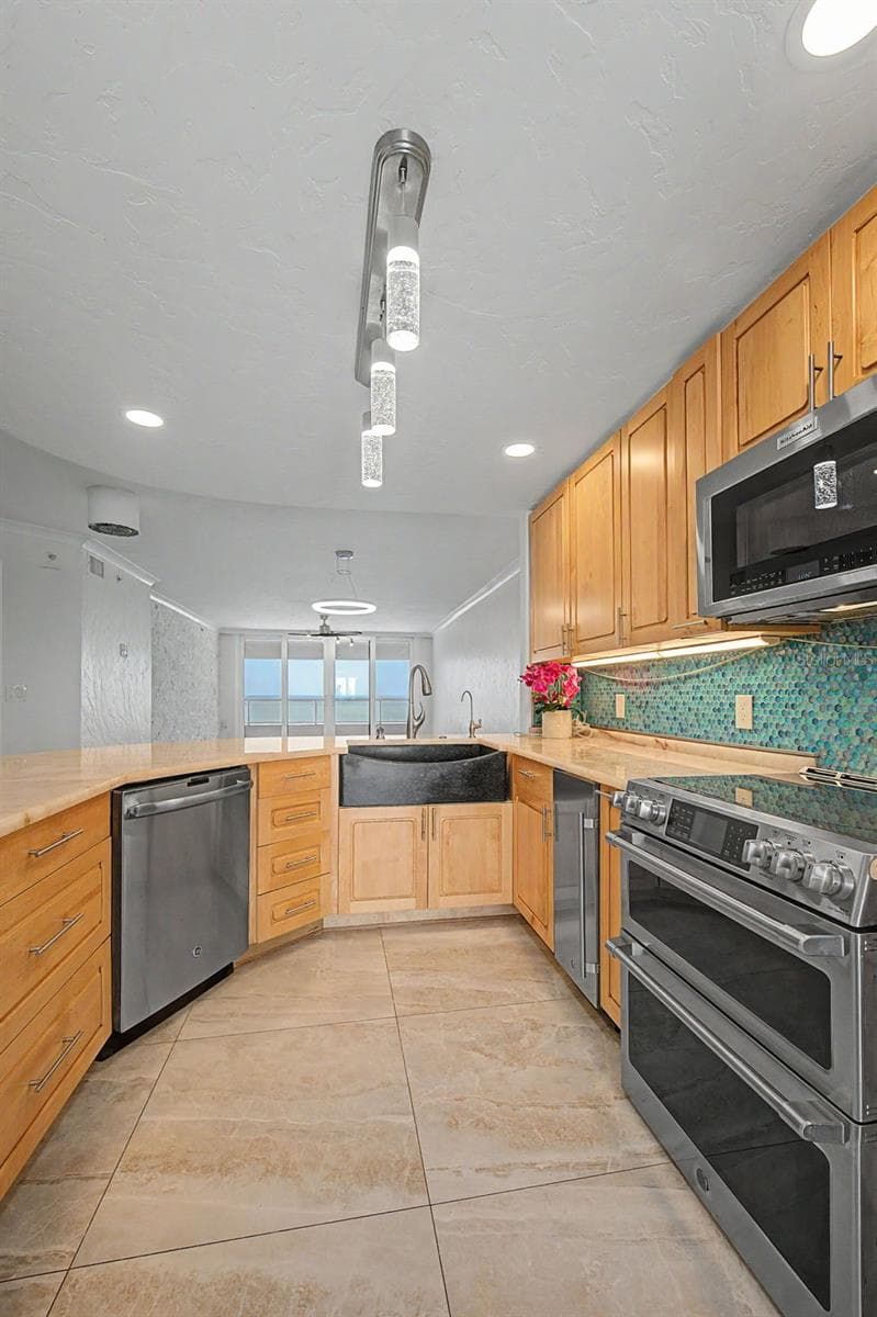 Condominium at 1310 GULF BLVD #14E, CLEARWATER, photo 46 of 103