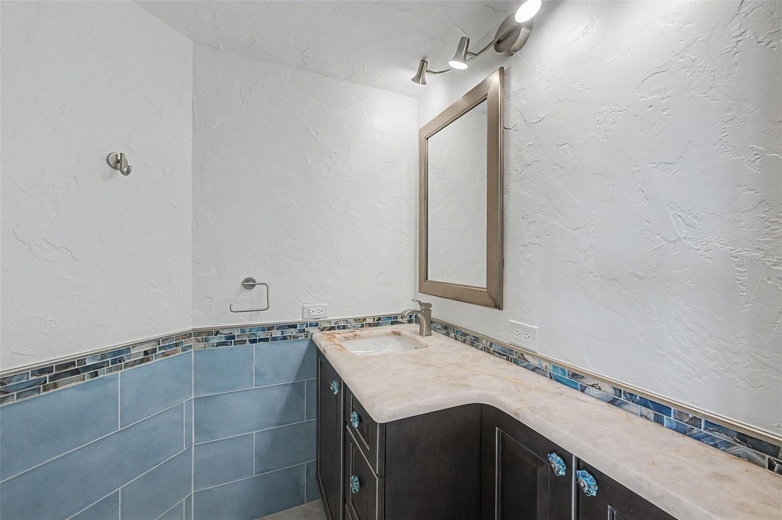 Powder room off the Kitchen - 1310 GULF BLVD #14E, CLEARWATER