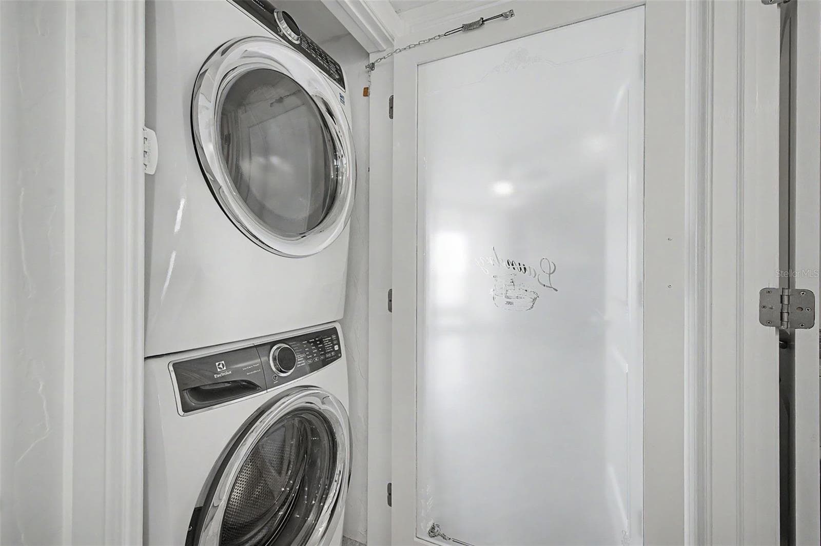 Stack Washer and Dryer - 1310 GULF BLVD #14E, CLEARWATER