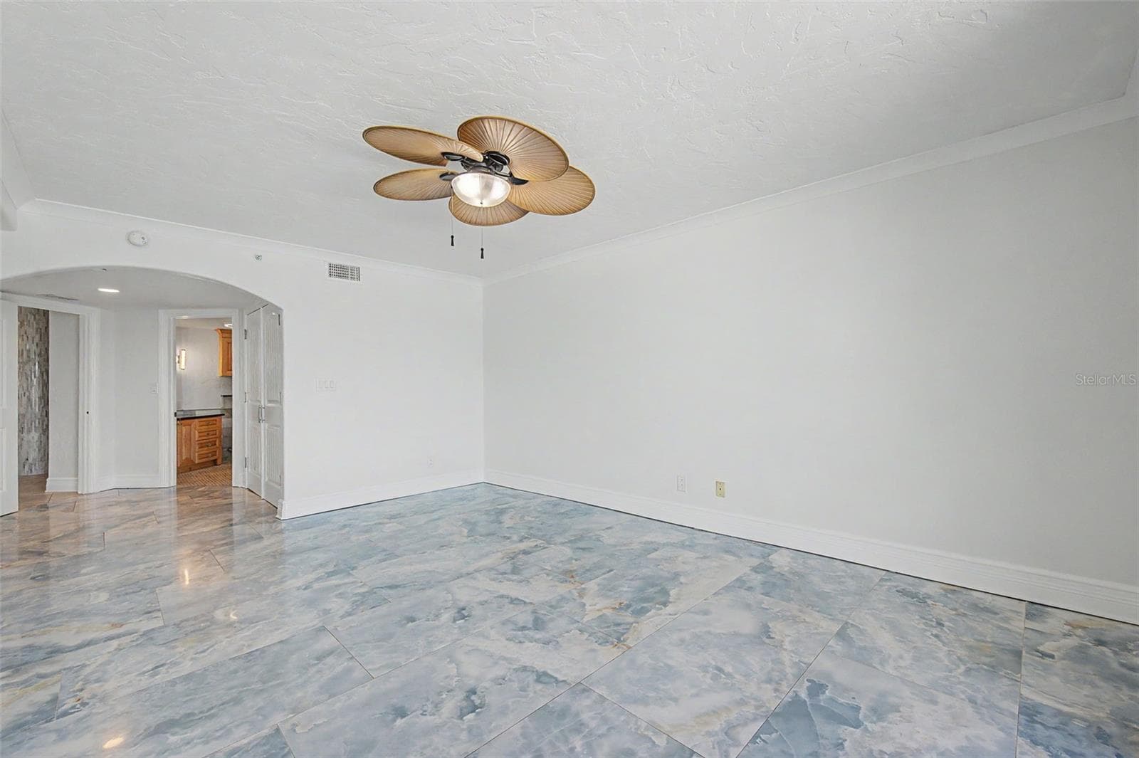 Primary Bedroom - 1310 GULF BLVD #14E, CLEARWATER