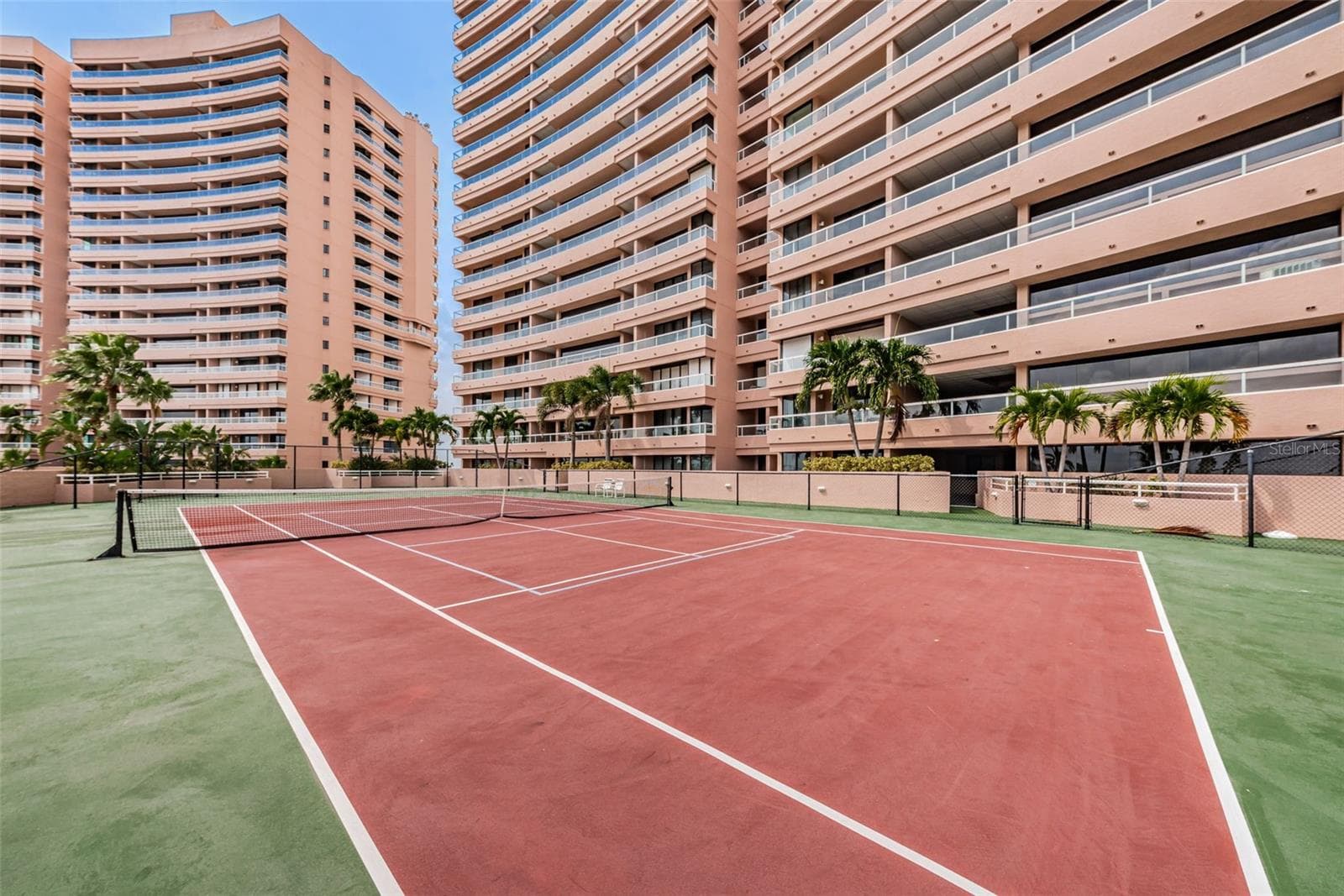 Tennis Courts - 1310 GULF BLVD #14E, CLEARWATER