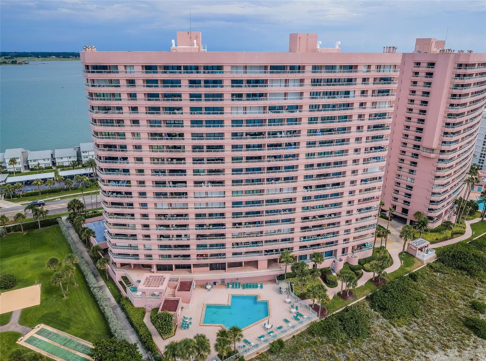 Condominium at 1310 GULF BLVD #14E, CLEARWATER, photo 87 of 103