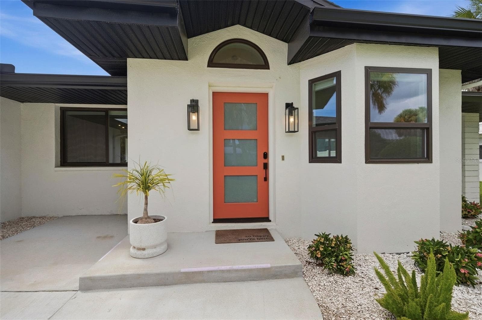 Single Family Residence at 804 BRUCE AVE, CLEARWATER, photo 4 of 36
