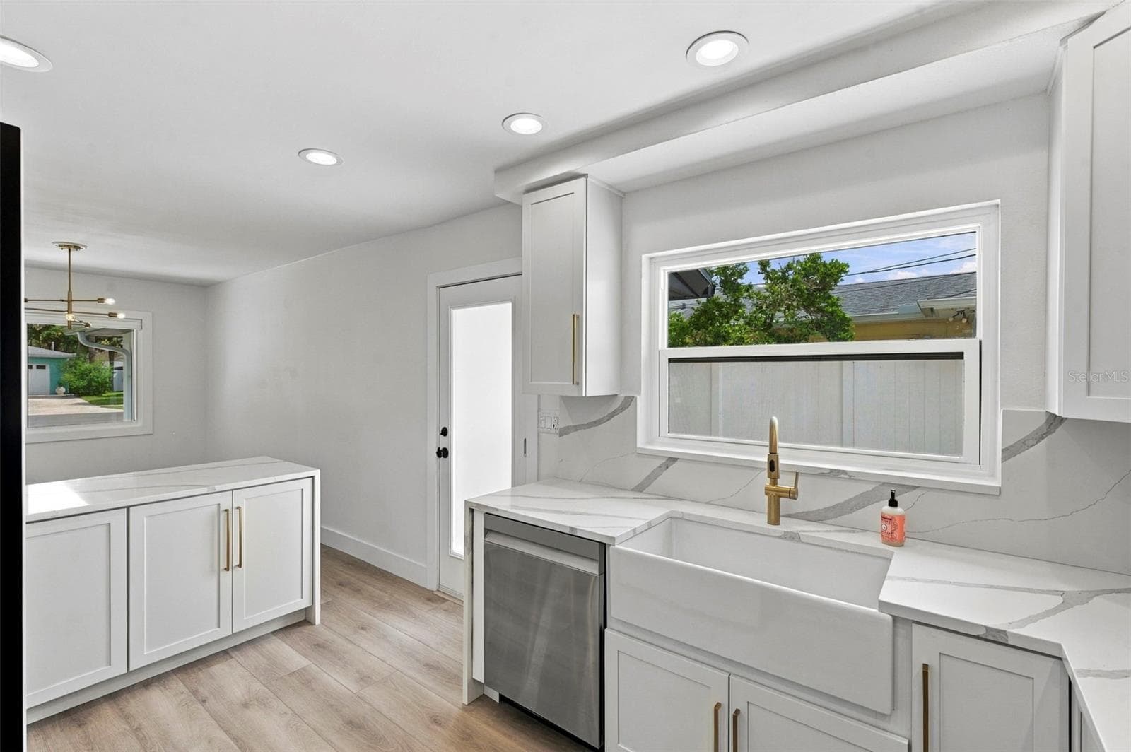 Single Family Residence at 804 BRUCE AVE, CLEARWATER, photo 13 of 36