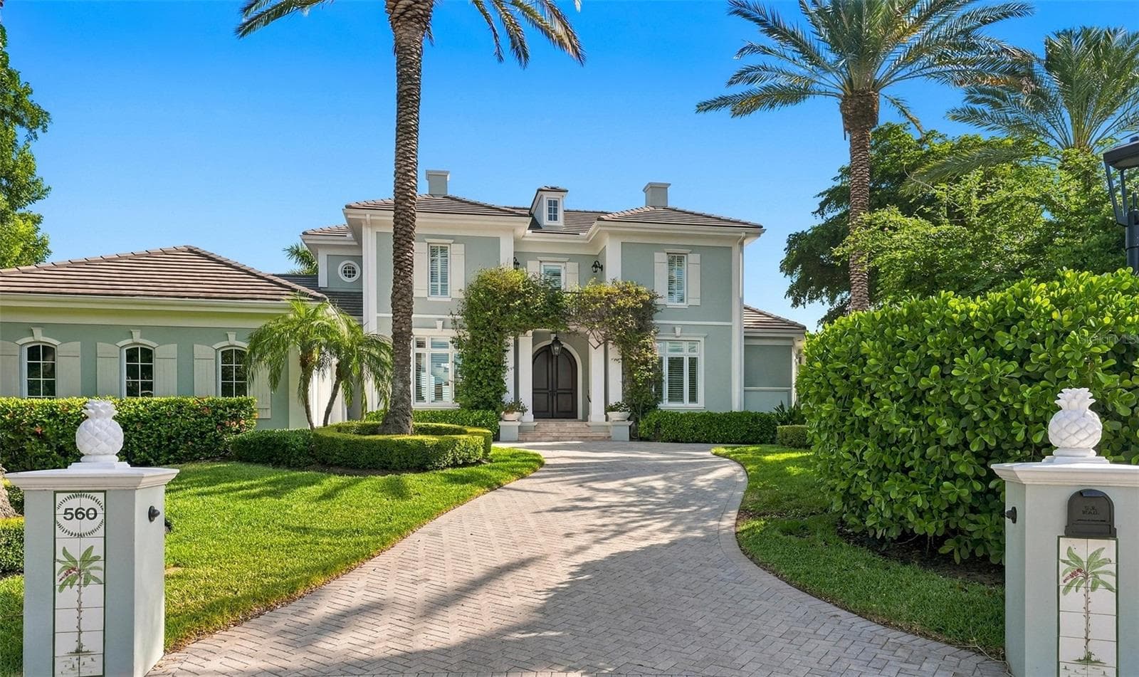 Single Family Residence at 560 HARBOR POINT RD, LONGBOAT KEY, photo 5 of 71
