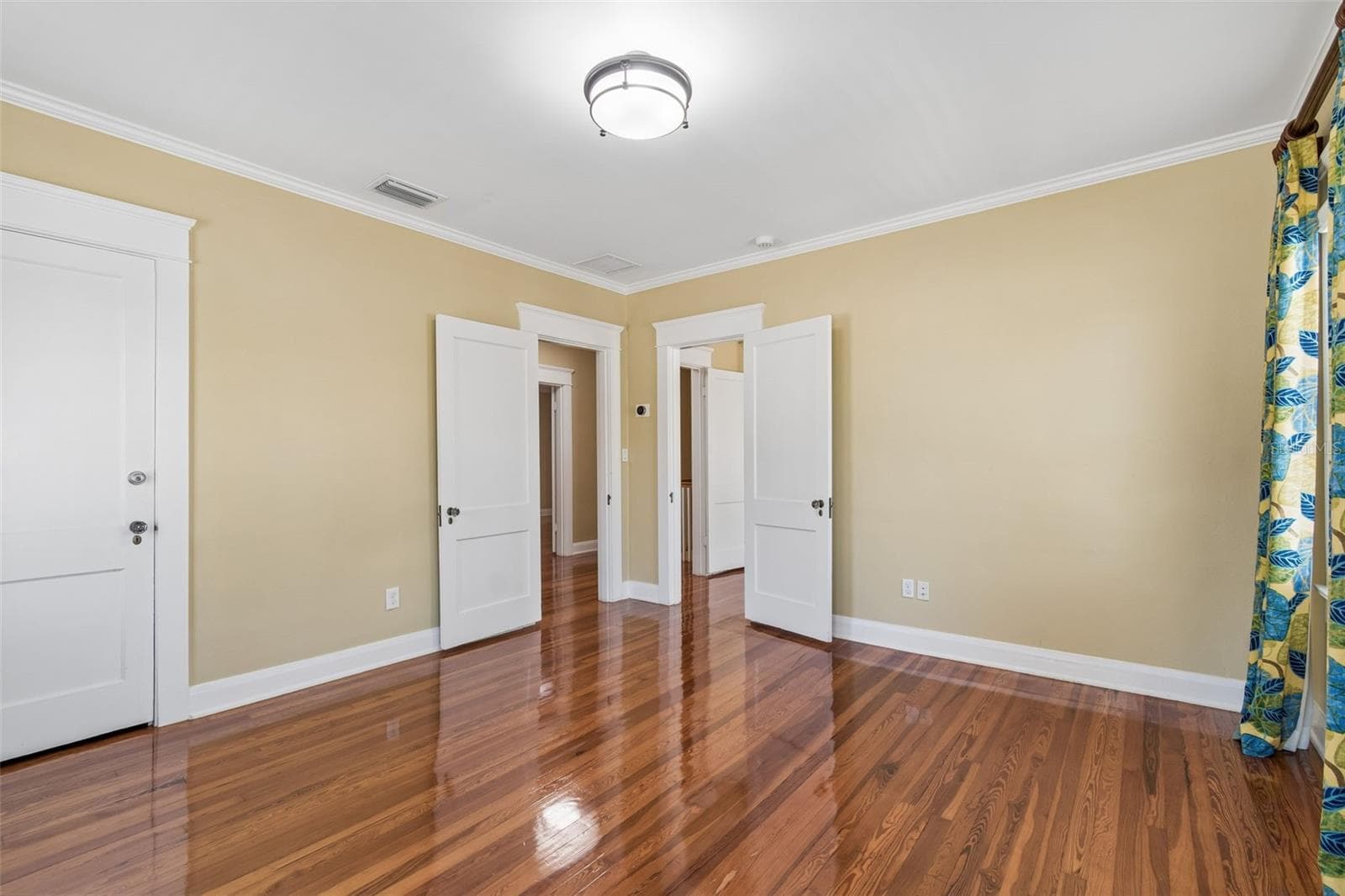Single Family Residence at 1505 S HOWARD AVE, TAMPA, photo 39 of 51