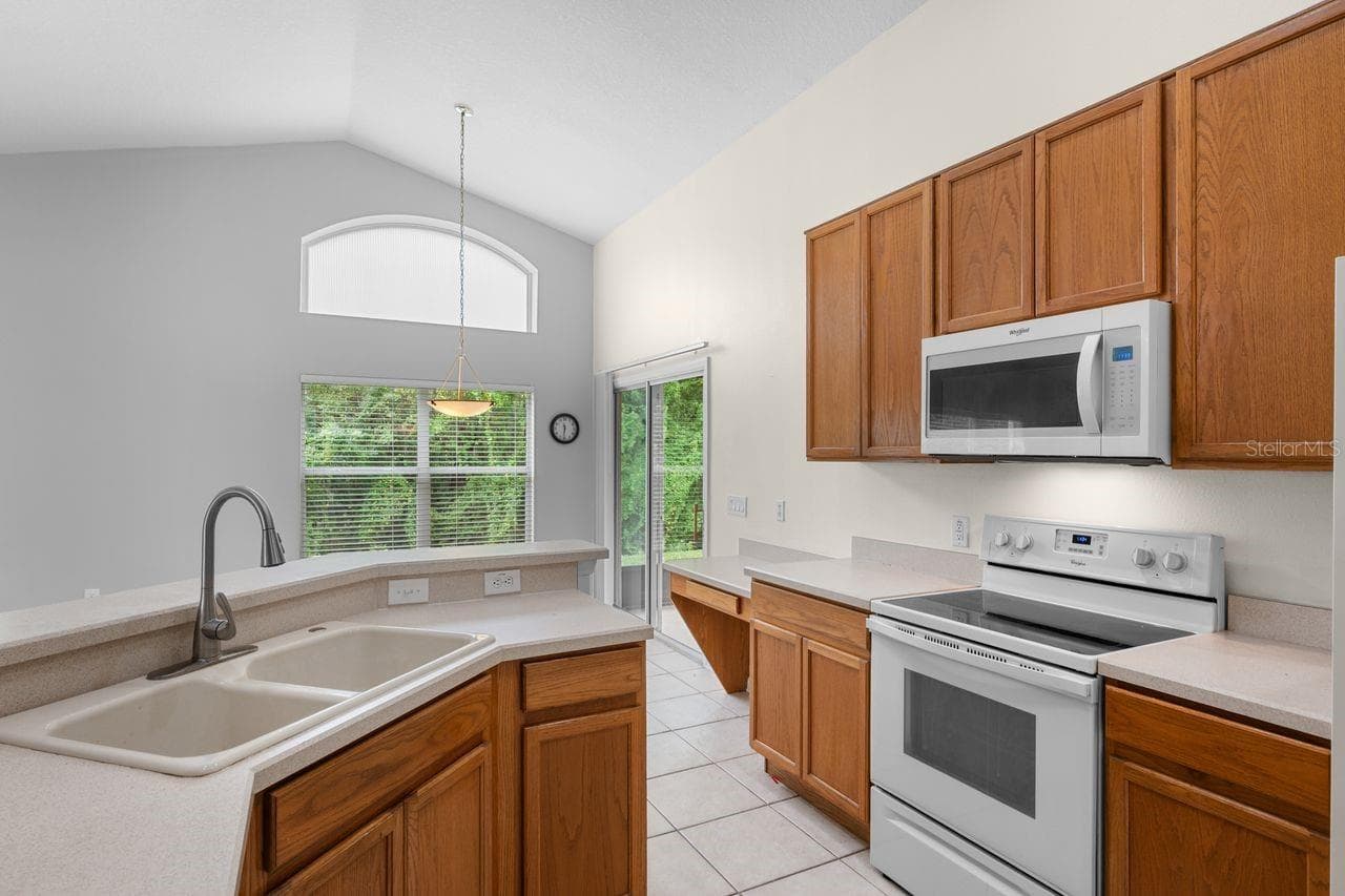 Single Family Residence at 3179 STONEHURST CIR, KISSIMMEE, photo 60 of 143