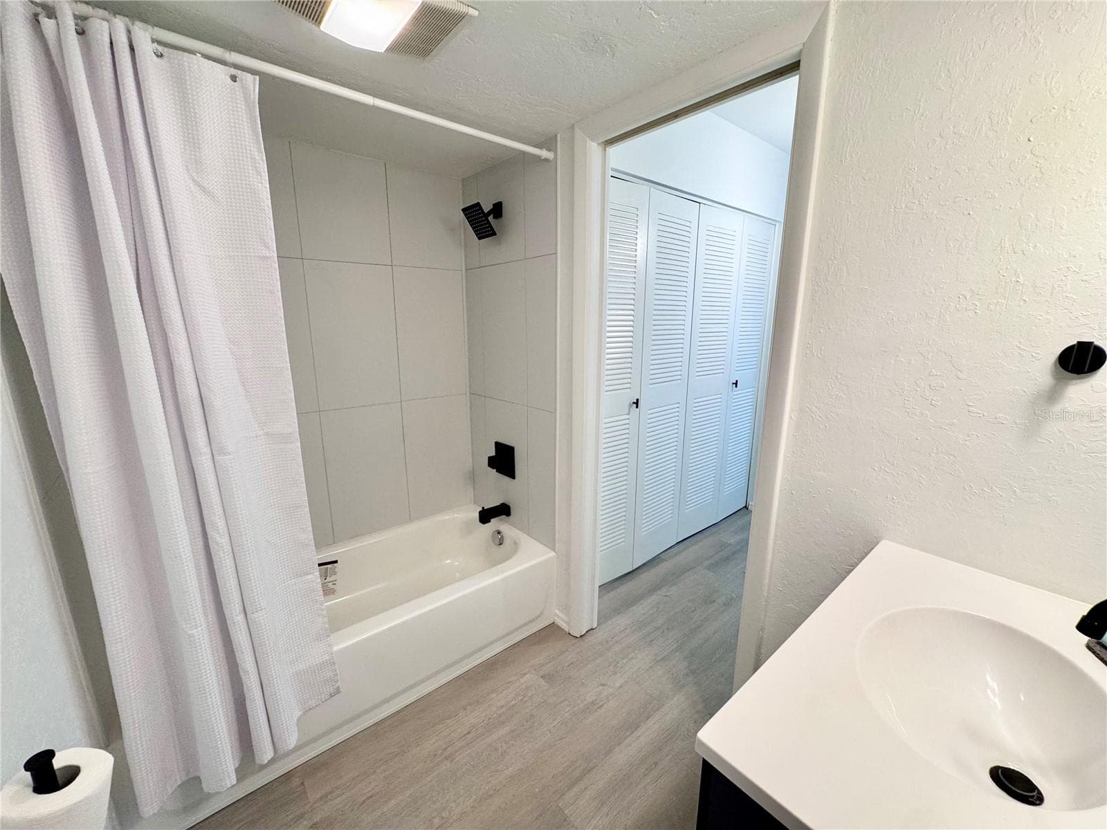 Condominium at 21280 BRINSON AVE #113, PORT CHARLOTTE, photo 18 of 33