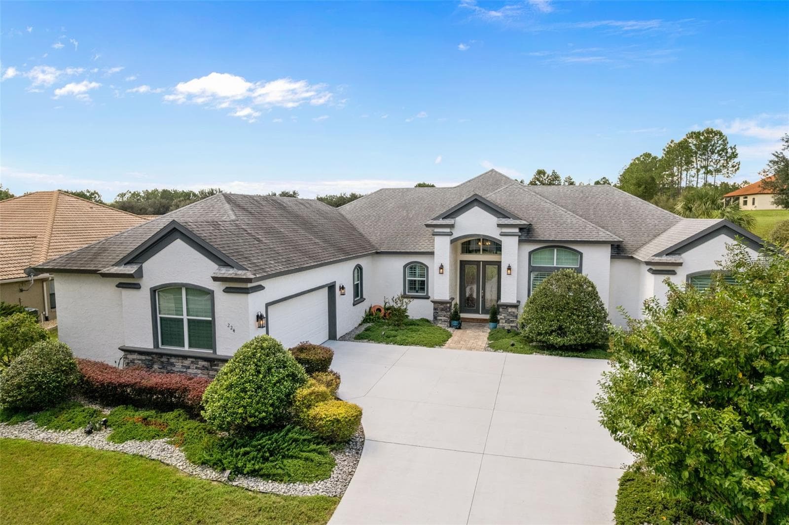 224 S PALADINN CIR