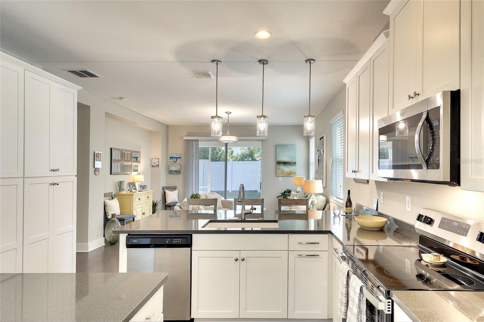 Villa at 5048 COURSE DR, SARASOTA, photo 11 of 41