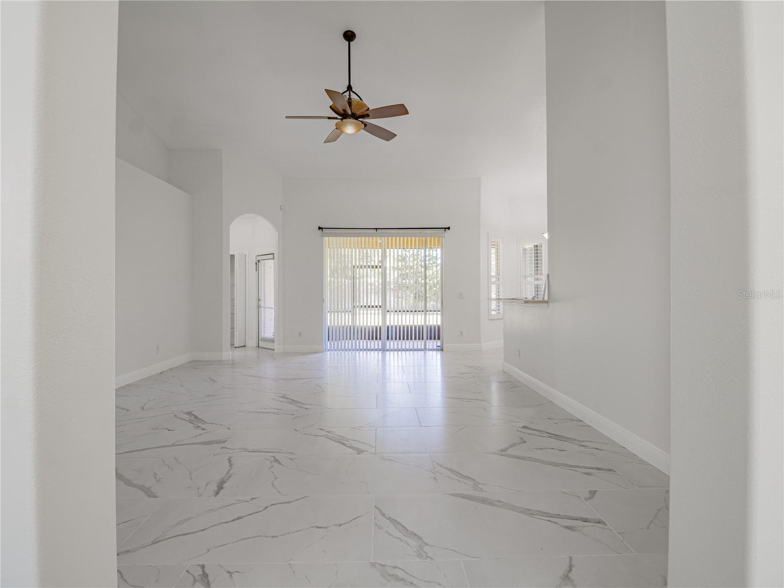 Single Family Residence at 3127 CONRAD CT, KISSIMMEE, photo 14 of 73
