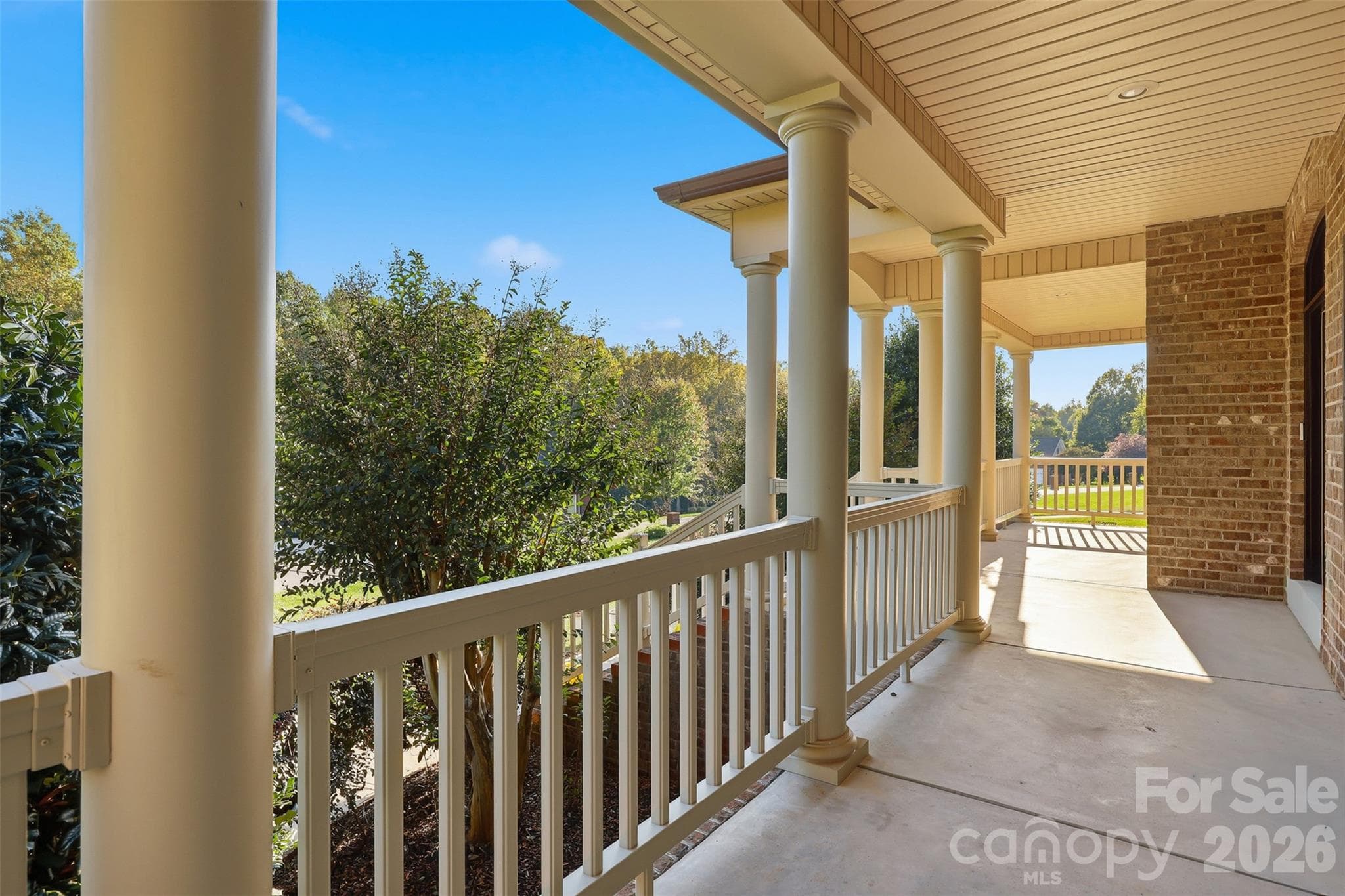 Single Family Residence at 1163 Willow Creek Drive, Newton, photo 4 of 45