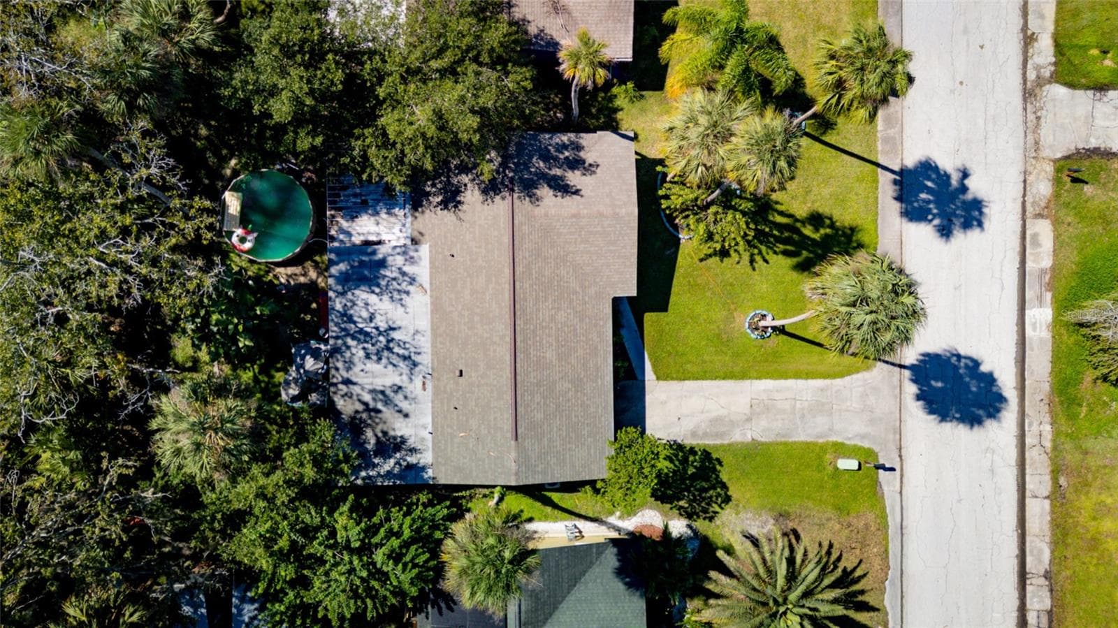 Single Family Residence at 5614 BERLIN DR, PORT RICHEY, photo 5 of 32