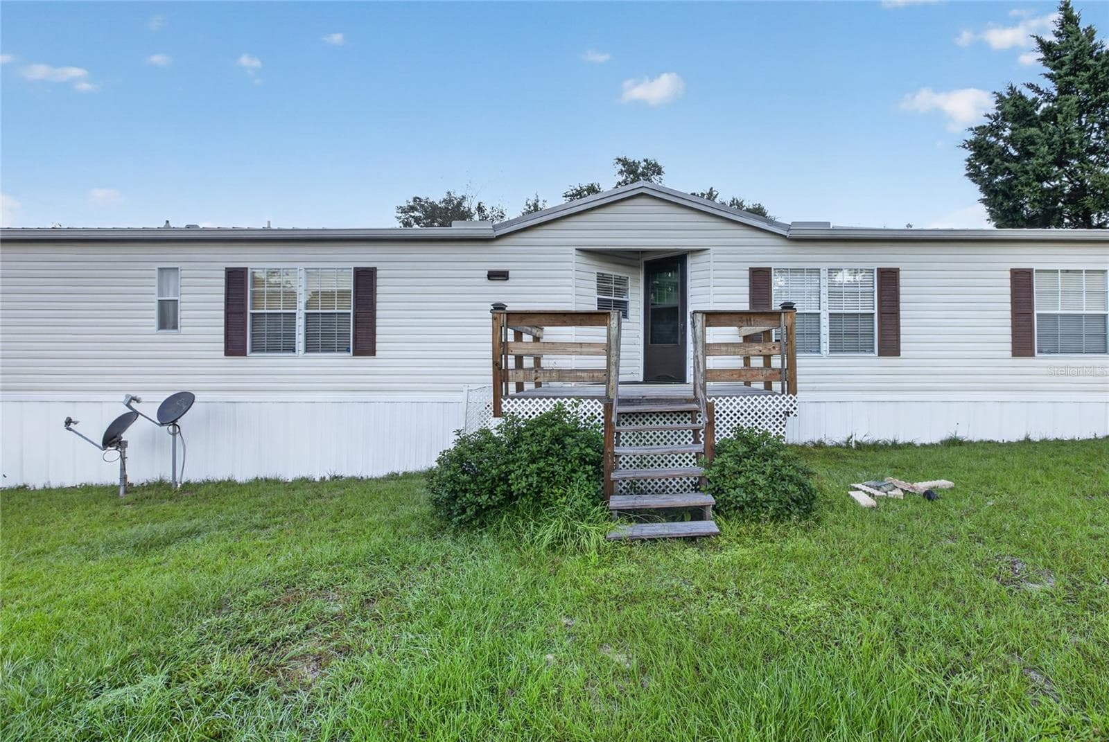 7990 FLORAL RIDGE CIR
