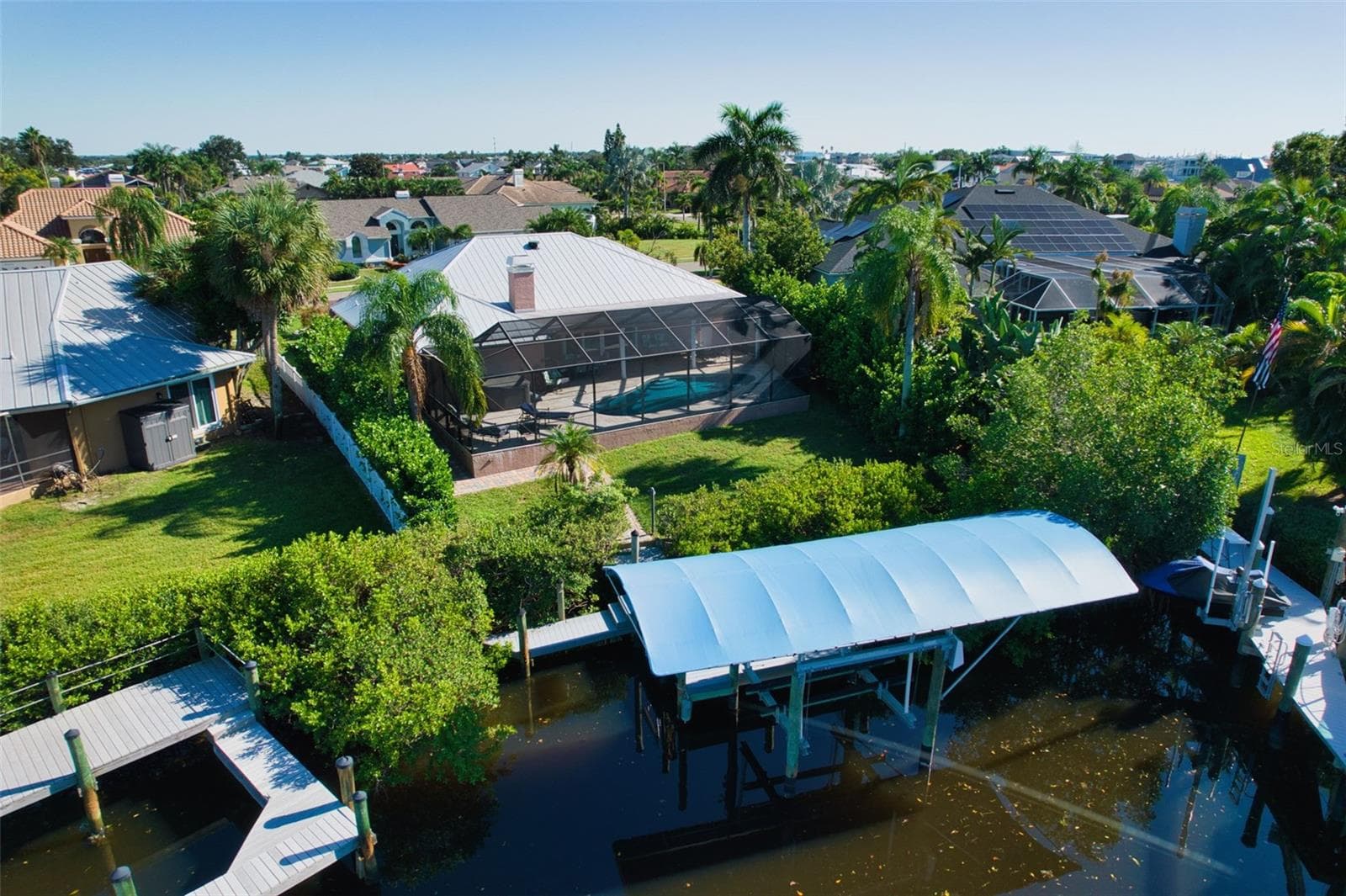 Single Family Residence at 6604 BLACKFIN WAY, APOLLO BEACH, photo 4 of 43