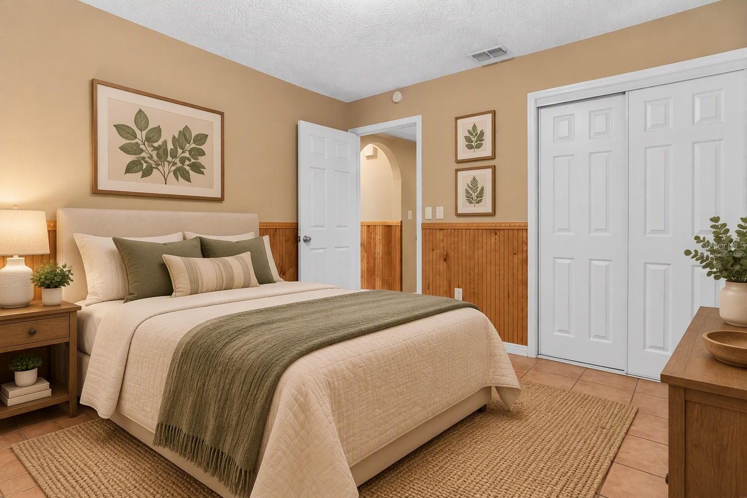 virtually staged - 12805 PECAN TREE DR, HUDSON