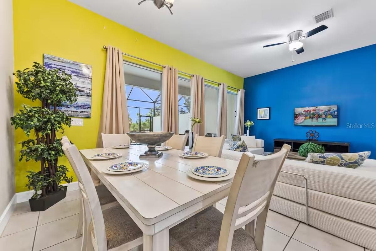 Townhouse at 462 CAPTIVA DR, DAVENPORT, photo 11 of 34
