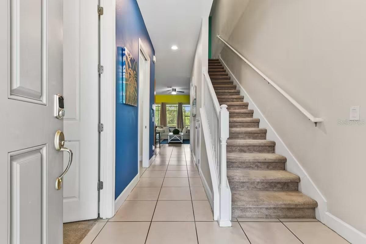 Townhouse at 462 CAPTIVA DR, DAVENPORT, photo 19 of 34