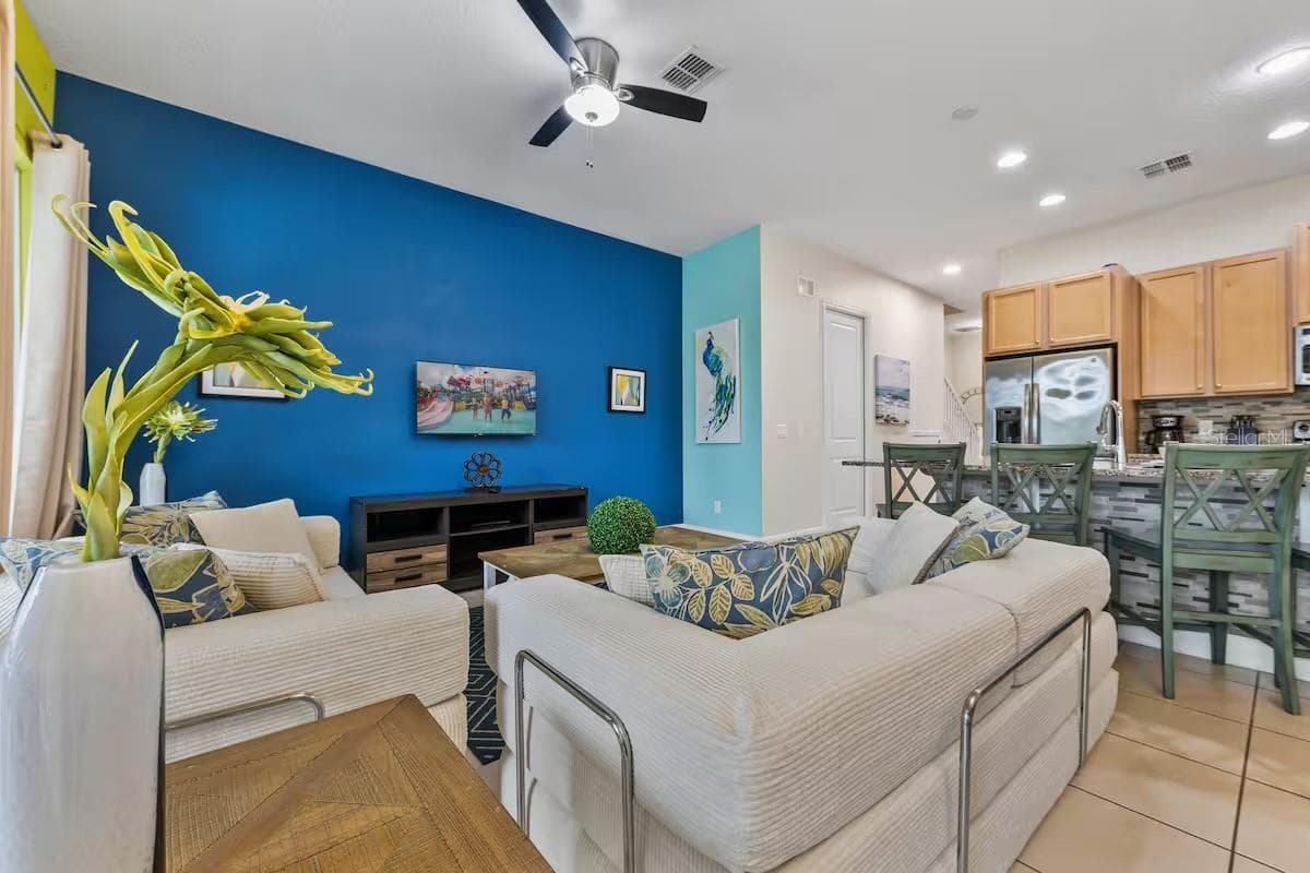 Townhouse at 462 CAPTIVA DR, DAVENPORT, photo 31 of 34