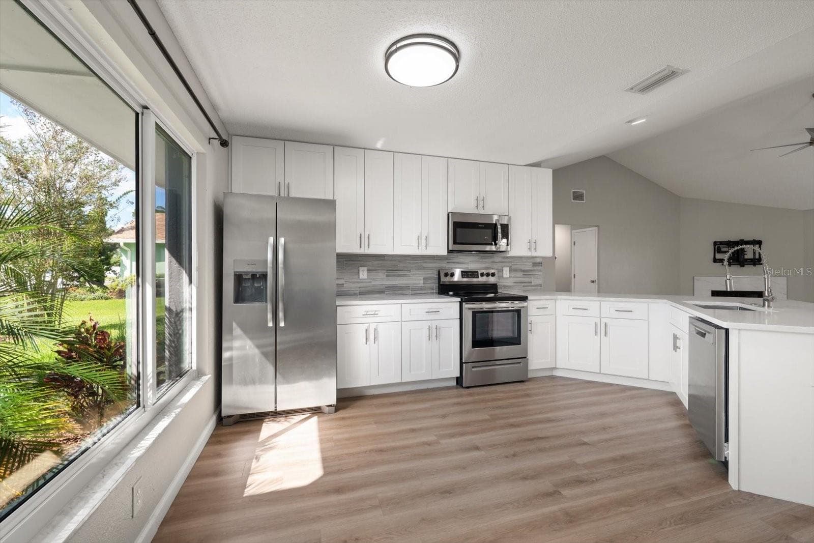 Single Family Residence at 15009 NATUREWALK DR, TAMPA, photo 25 of 41