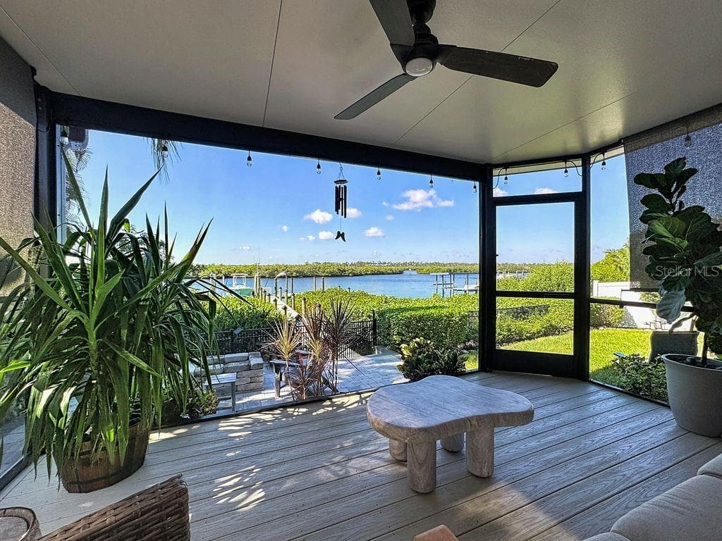 My coffee place - BRADEN RIVER LAKES, BRADENTON