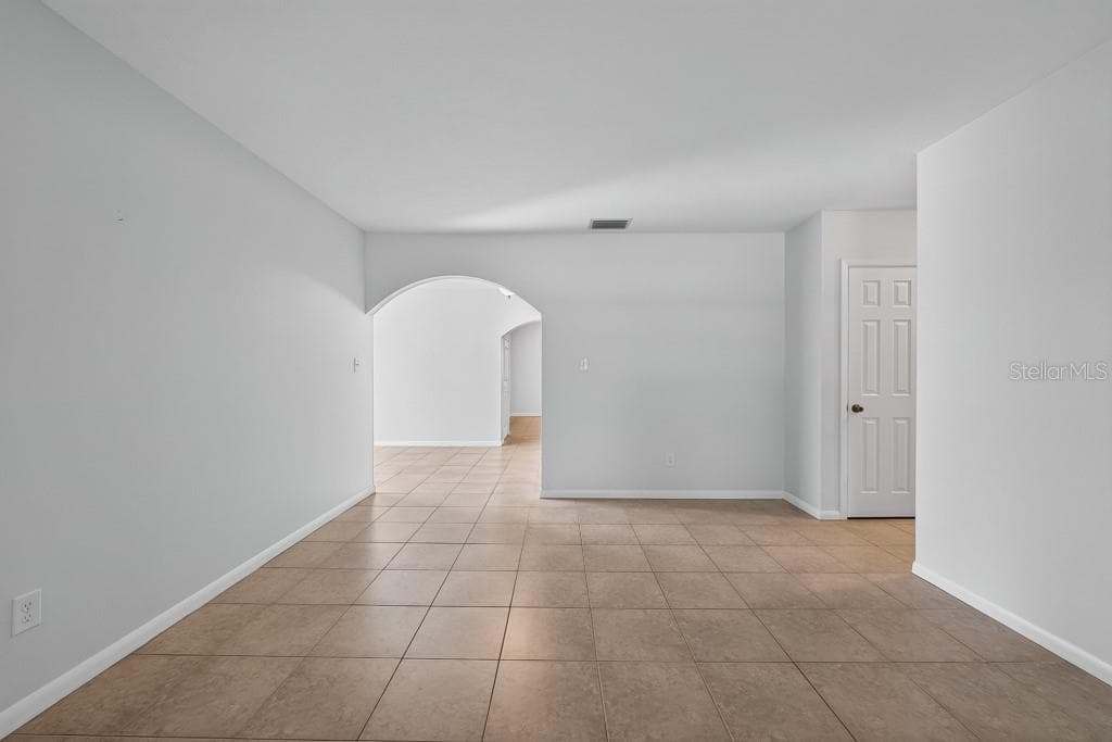 Single Family Residence at 1708 POND LAKE DR, TAMPA, photo 6 of 80