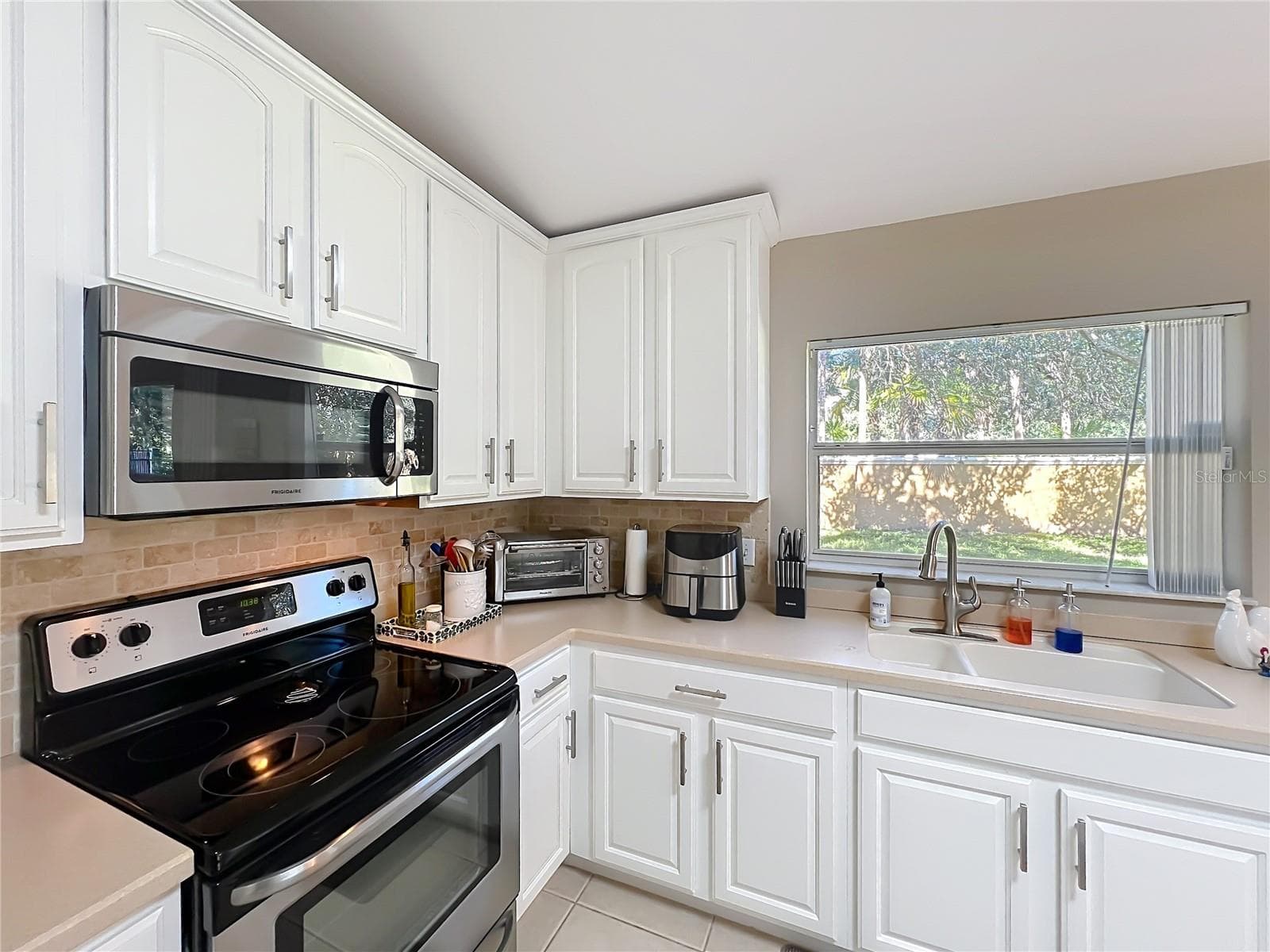 Single Family Residence at 3315 FLAMBOROUGH DR, ORLANDO, photo 31 of 95