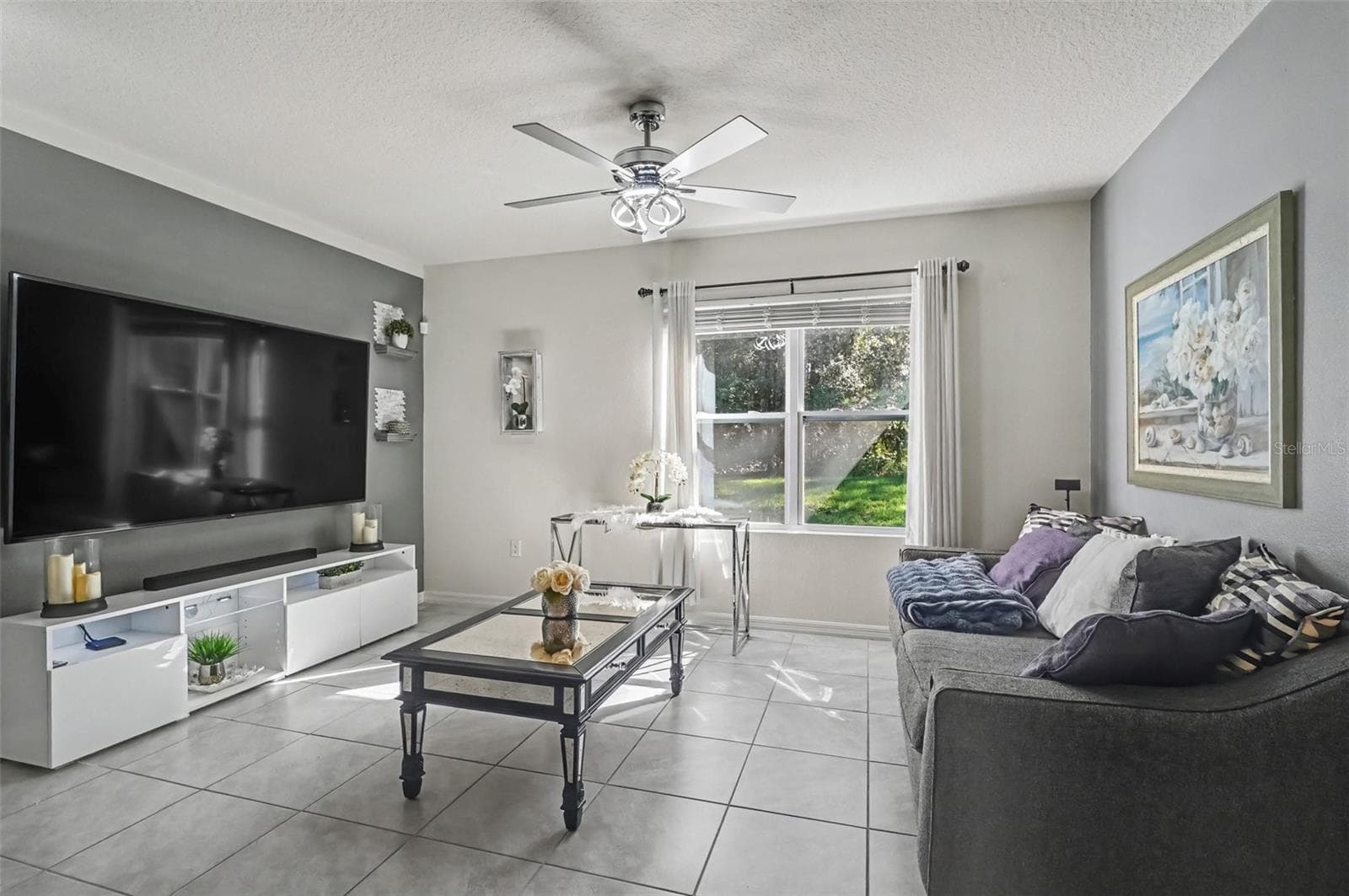 Single Family Residence at 323 CHARLES DR, DELAND, photo 3 of 44