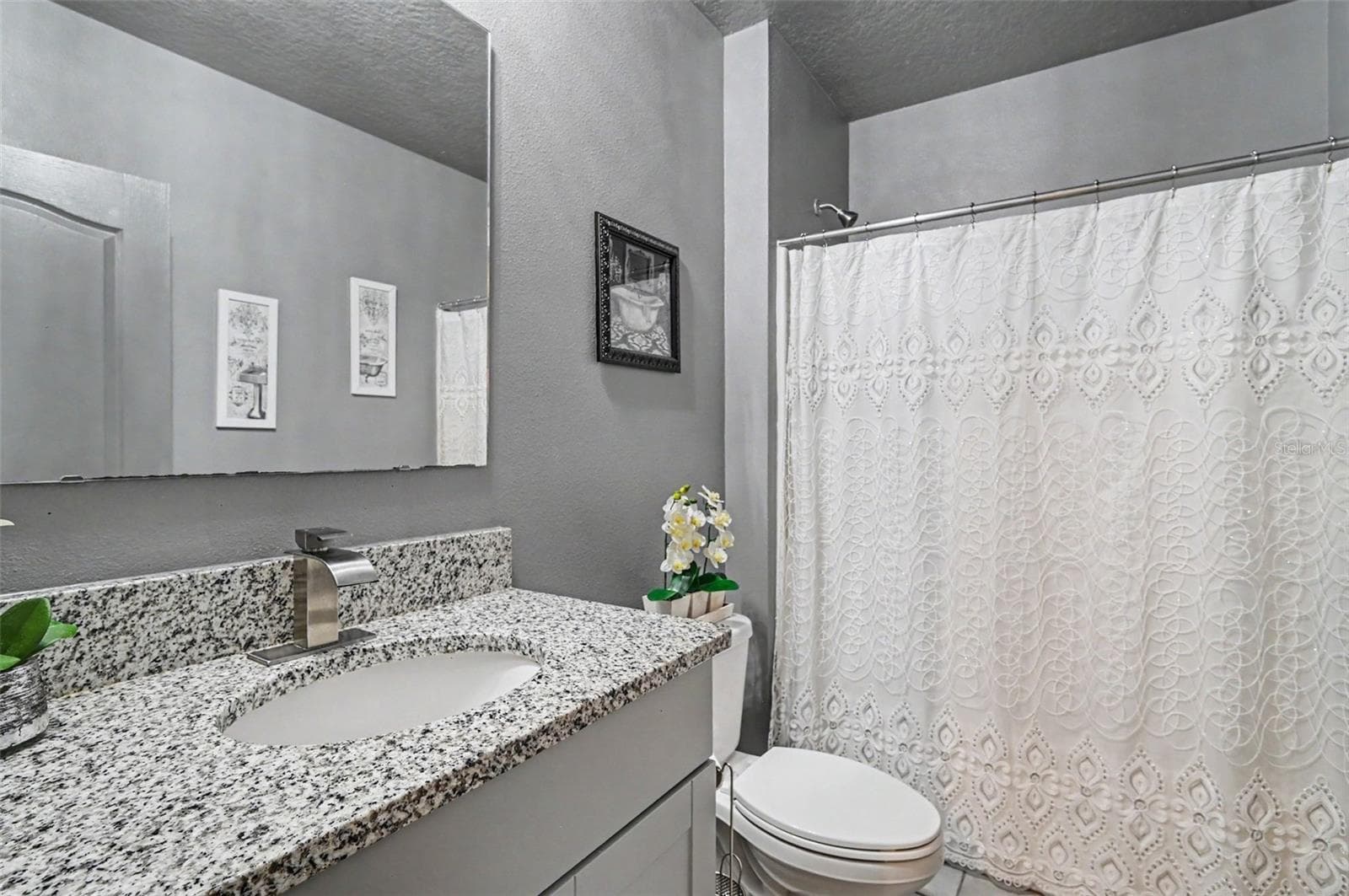 Single Family Residence at 323 CHARLES DR, DELAND, photo 21 of 44