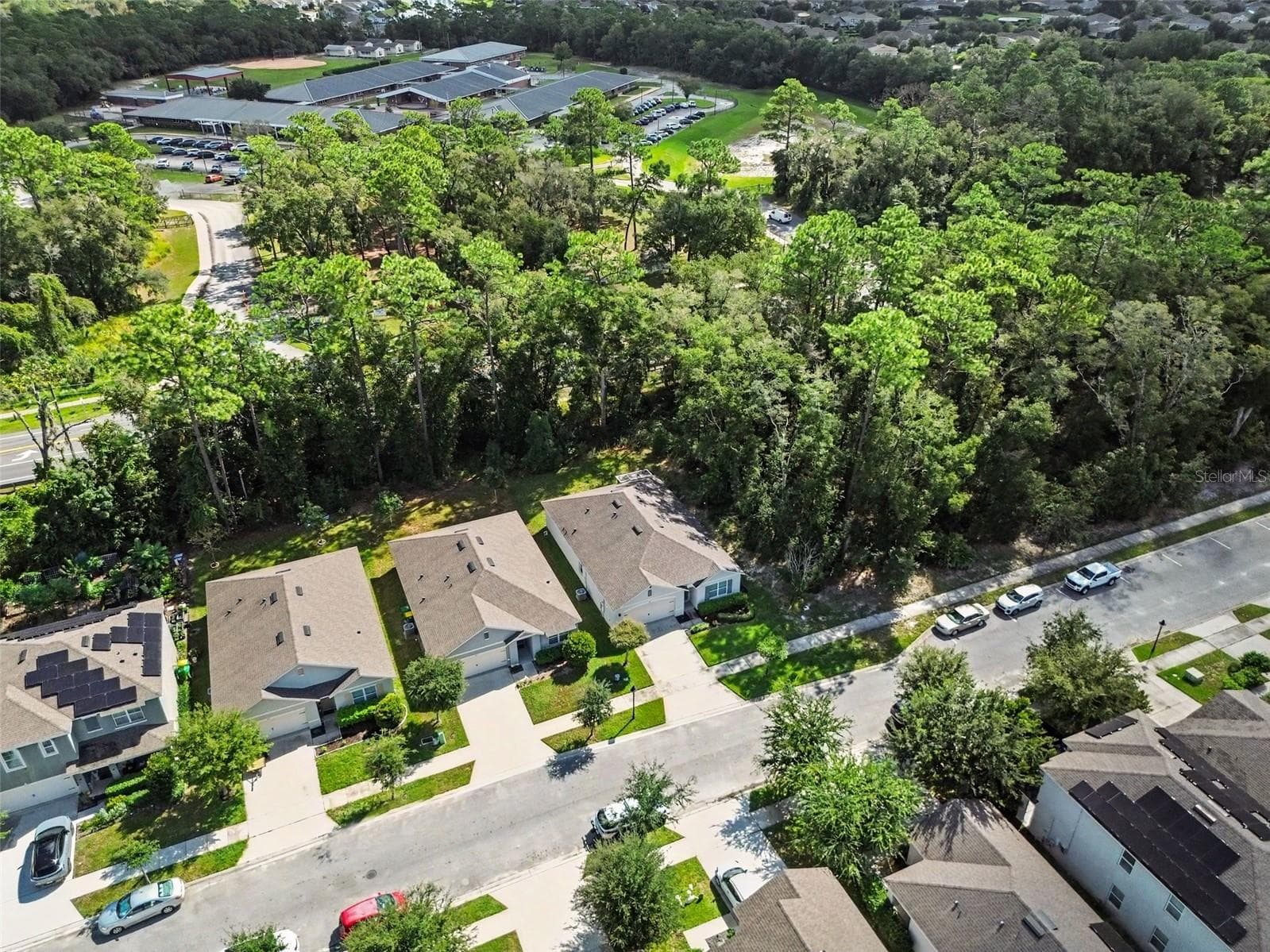 Single Family Residence at 323 CHARLES DR, DELAND, photo 28 of 44