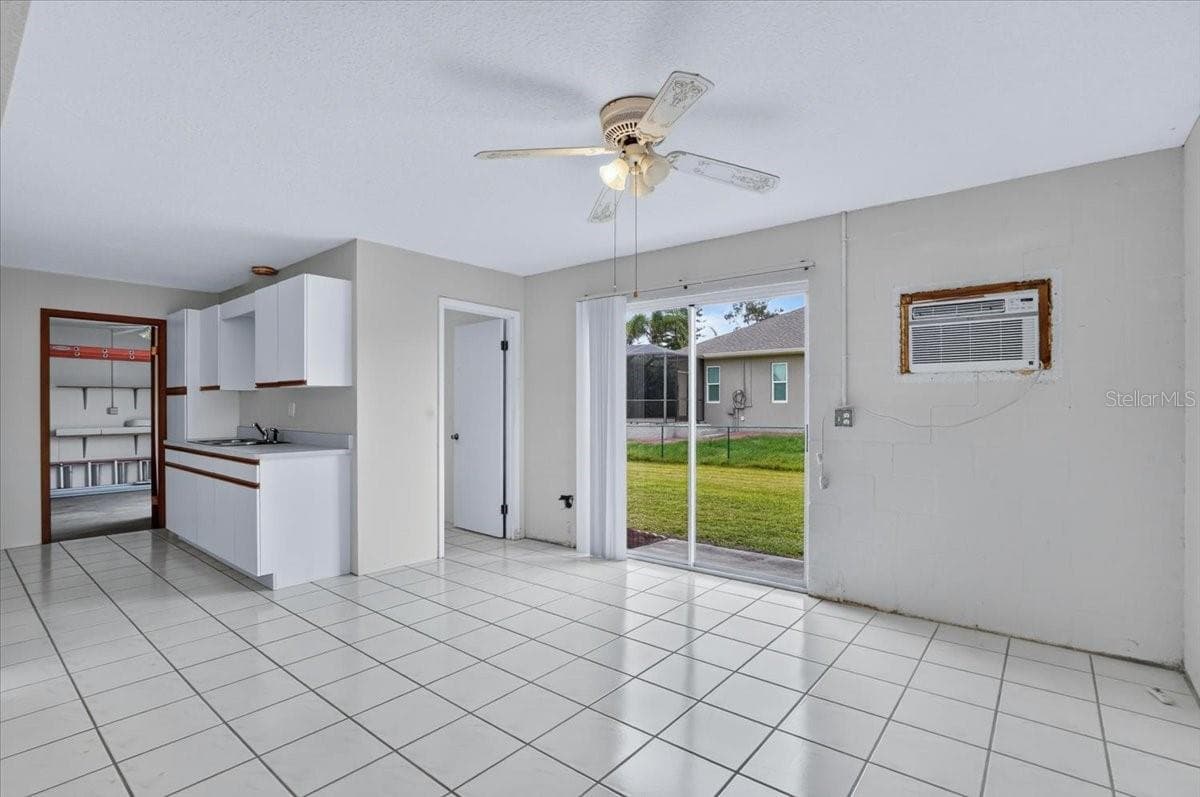 Single Family Residence at 4104 STROMBUS RD, VENICE, photo 32 of 53