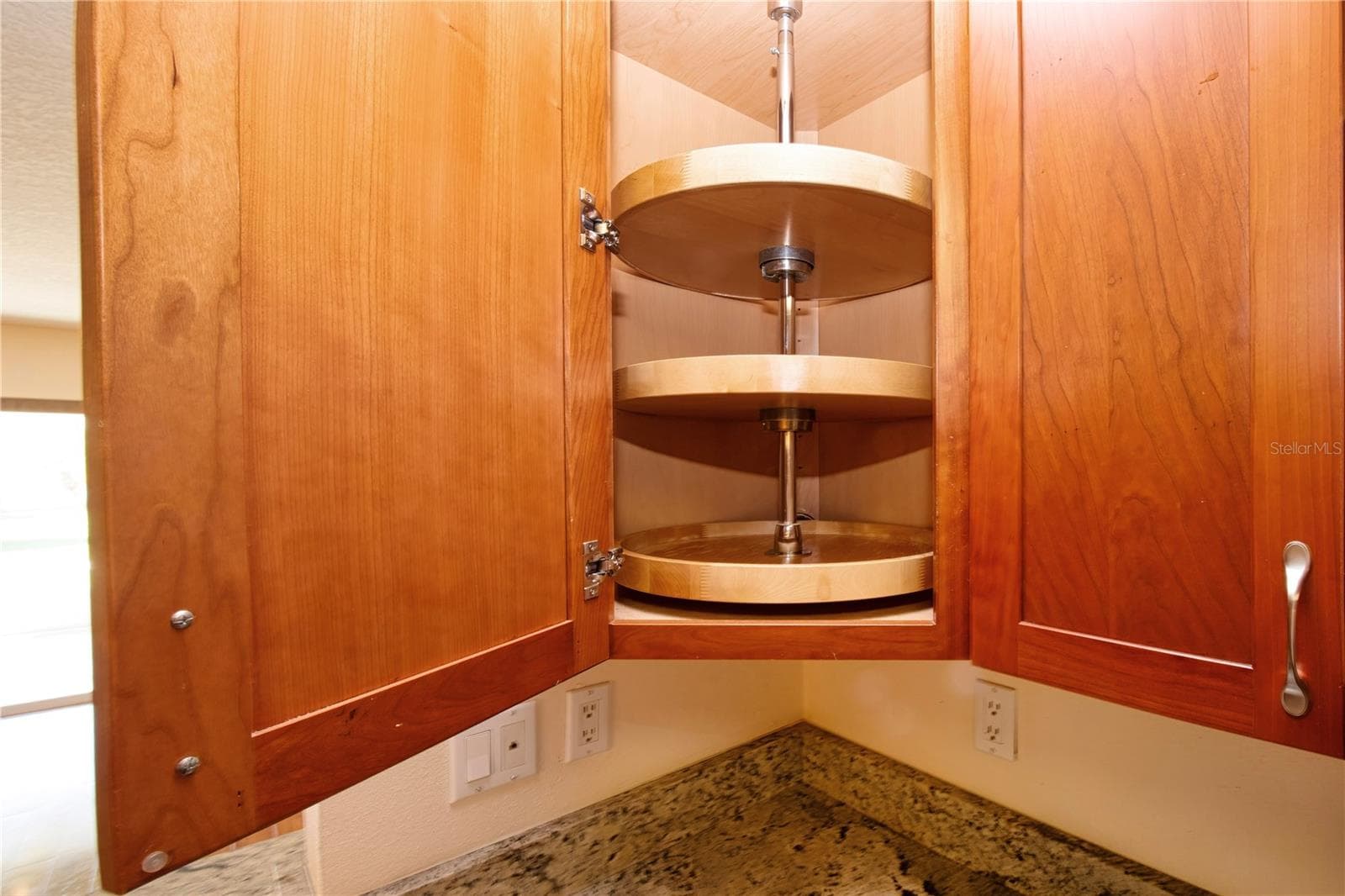 Kitchen - 2108 MEADOWLARK LN, SUN CITY CENTER