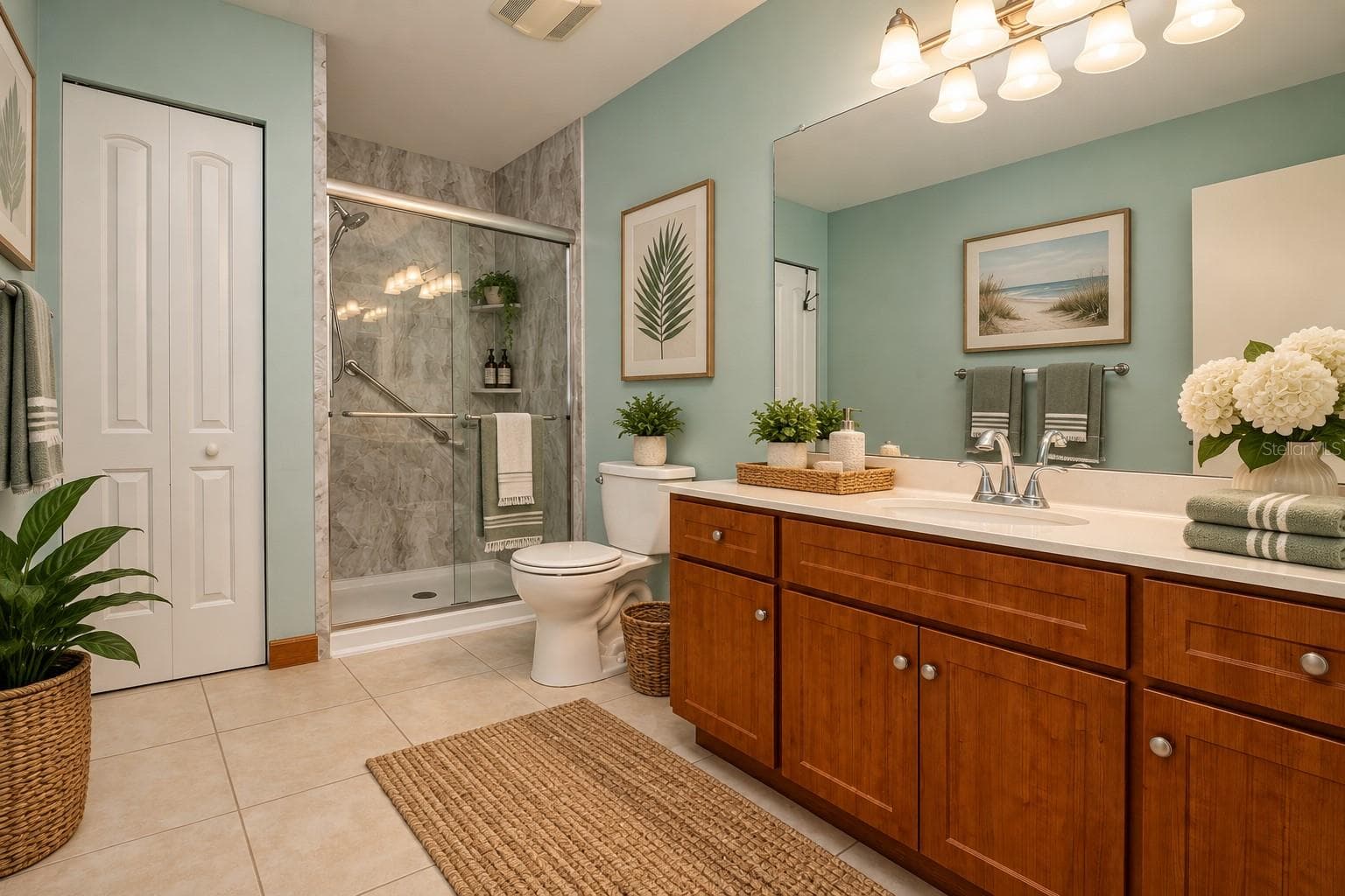 Staged Primary Bath - 2108 MEADOWLARK LN, SUN CITY CENTER