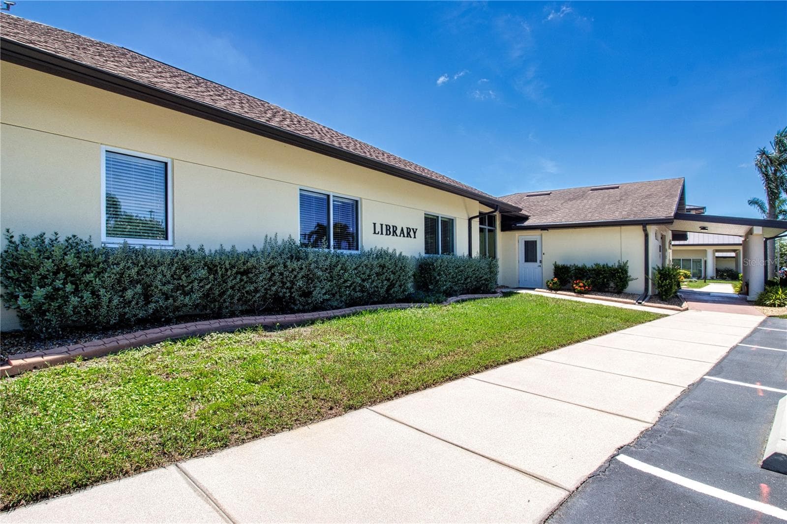 Single Family Residence at 2108 MEADOWLARK LN, SUN CITY CENTER, photo 52 of 67