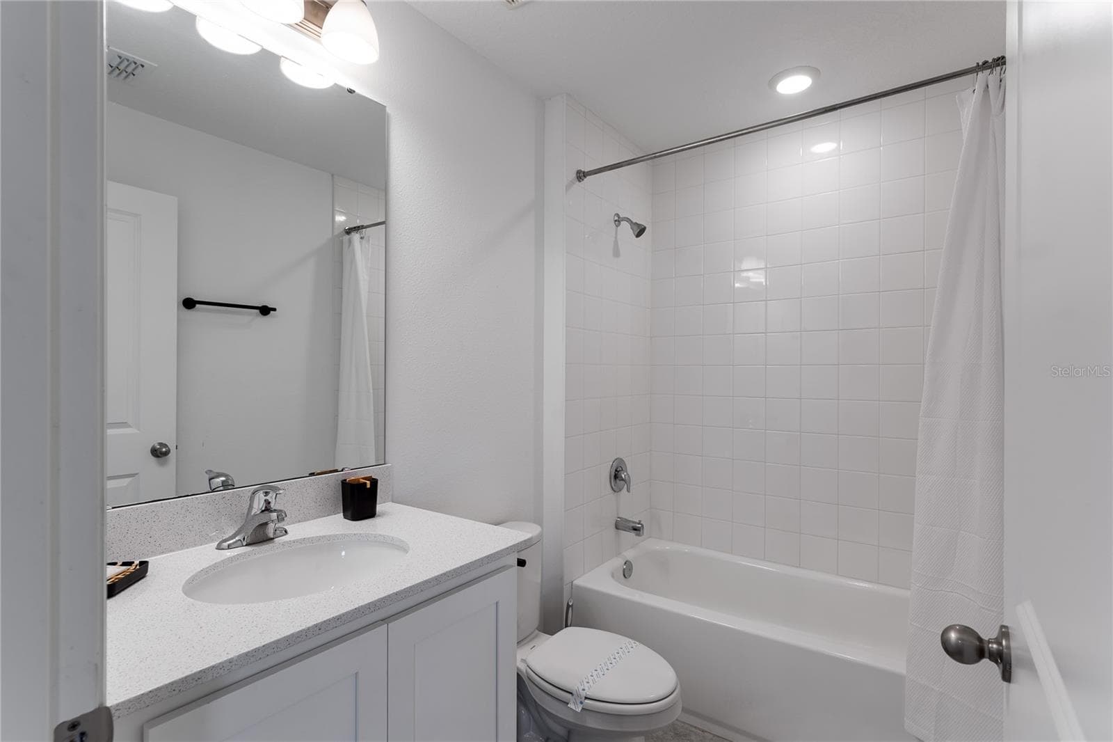 Townhouse at 1605 PELICAN DR, DAVENPORT, photo 22 of 29