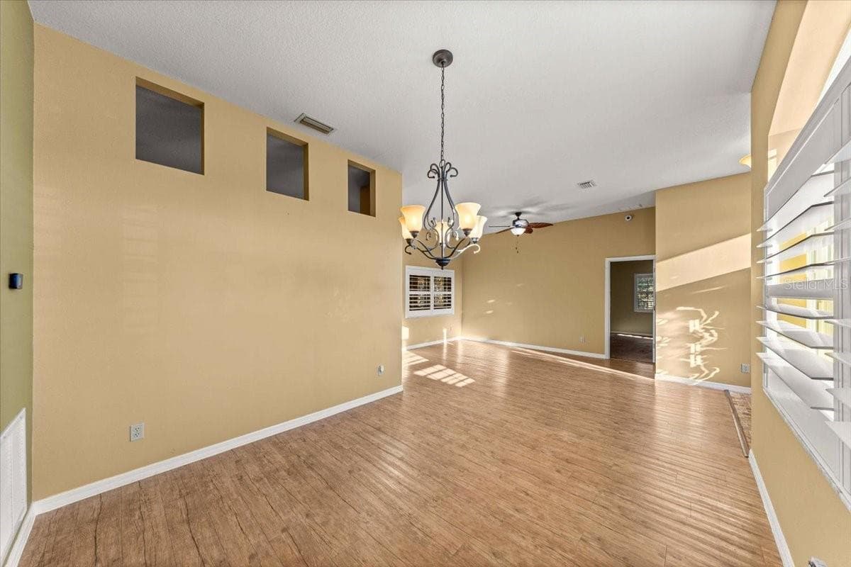 Dining Room - 5592 NE 61ST AVENUE RD, SILVER SPRINGS