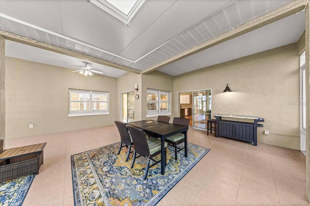 Expansive Florida Room - 5592 NE 61ST AVENUE RD, SILVER SPRINGS