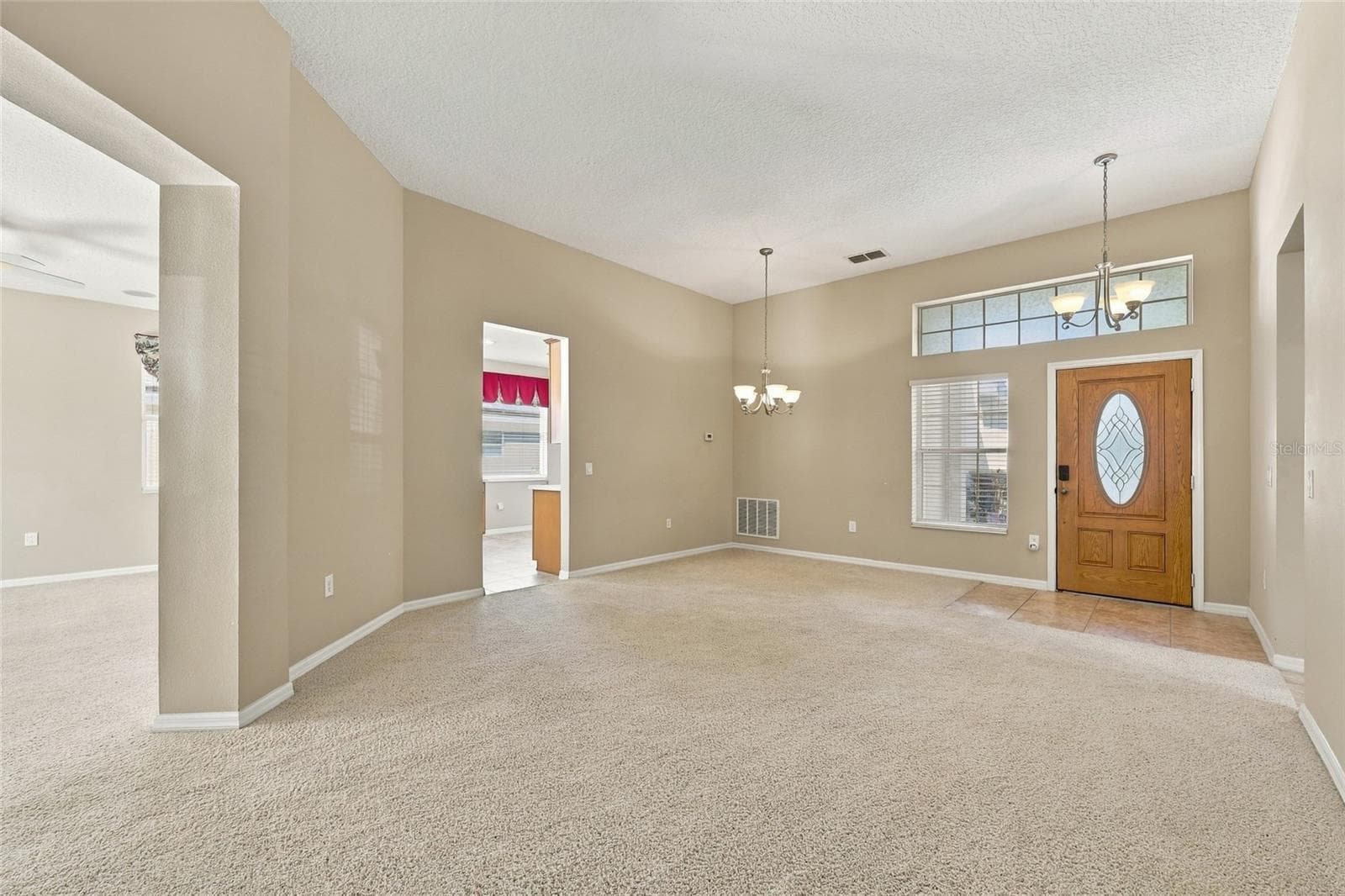 Single Family Residence at 123 PRESTON AVE, DAVENPORT, photo 5 of 28