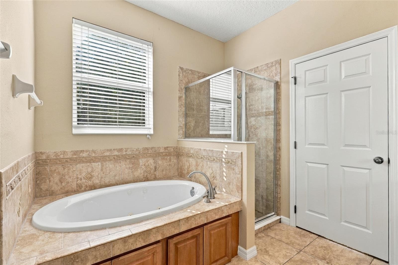 Primary Bath - 123 PRESTON AVE, DAVENPORT