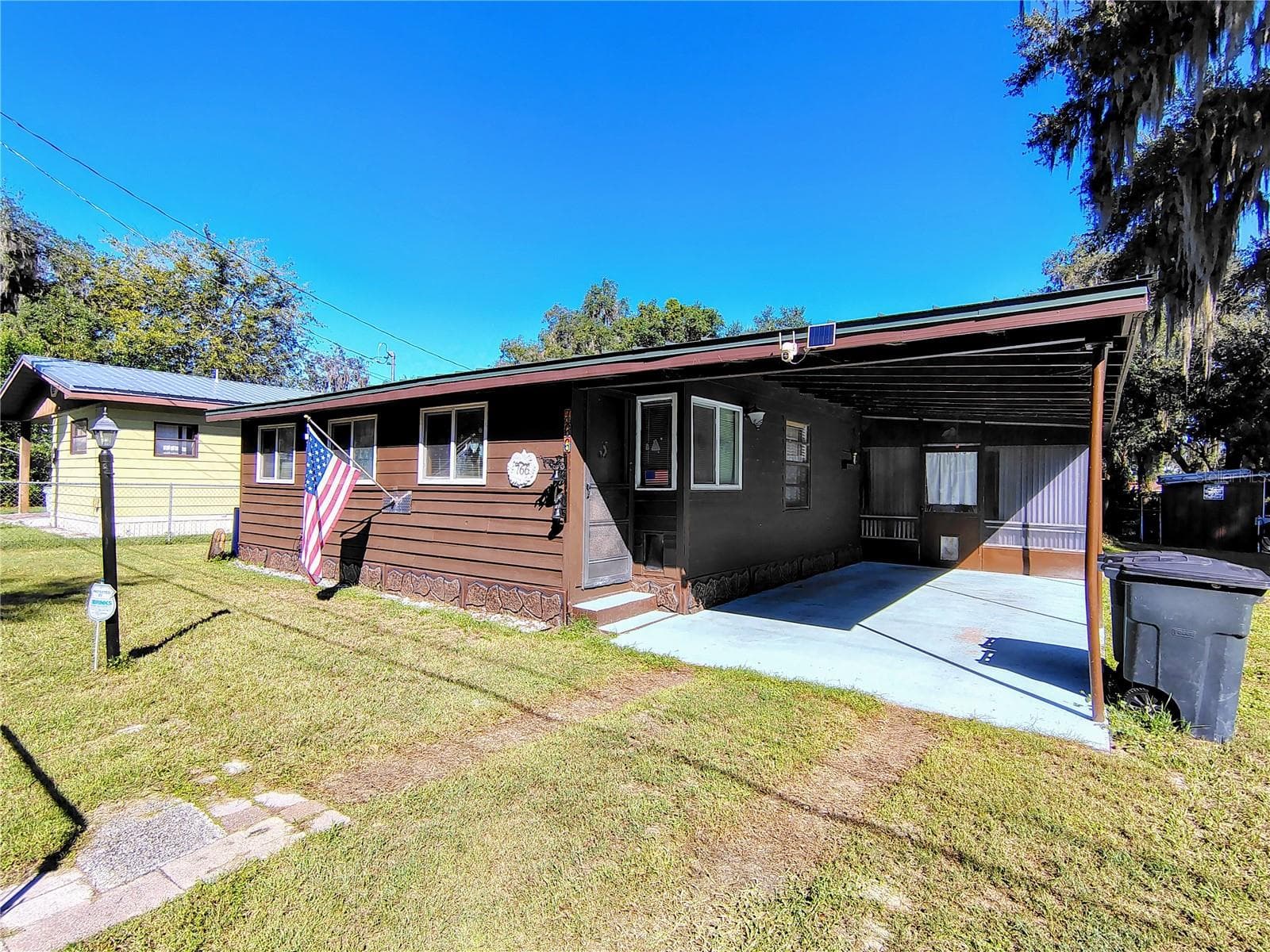 Single Family Residence at 766 CR 485A, LAKE PANASOFFKEE, photo 2 of 61