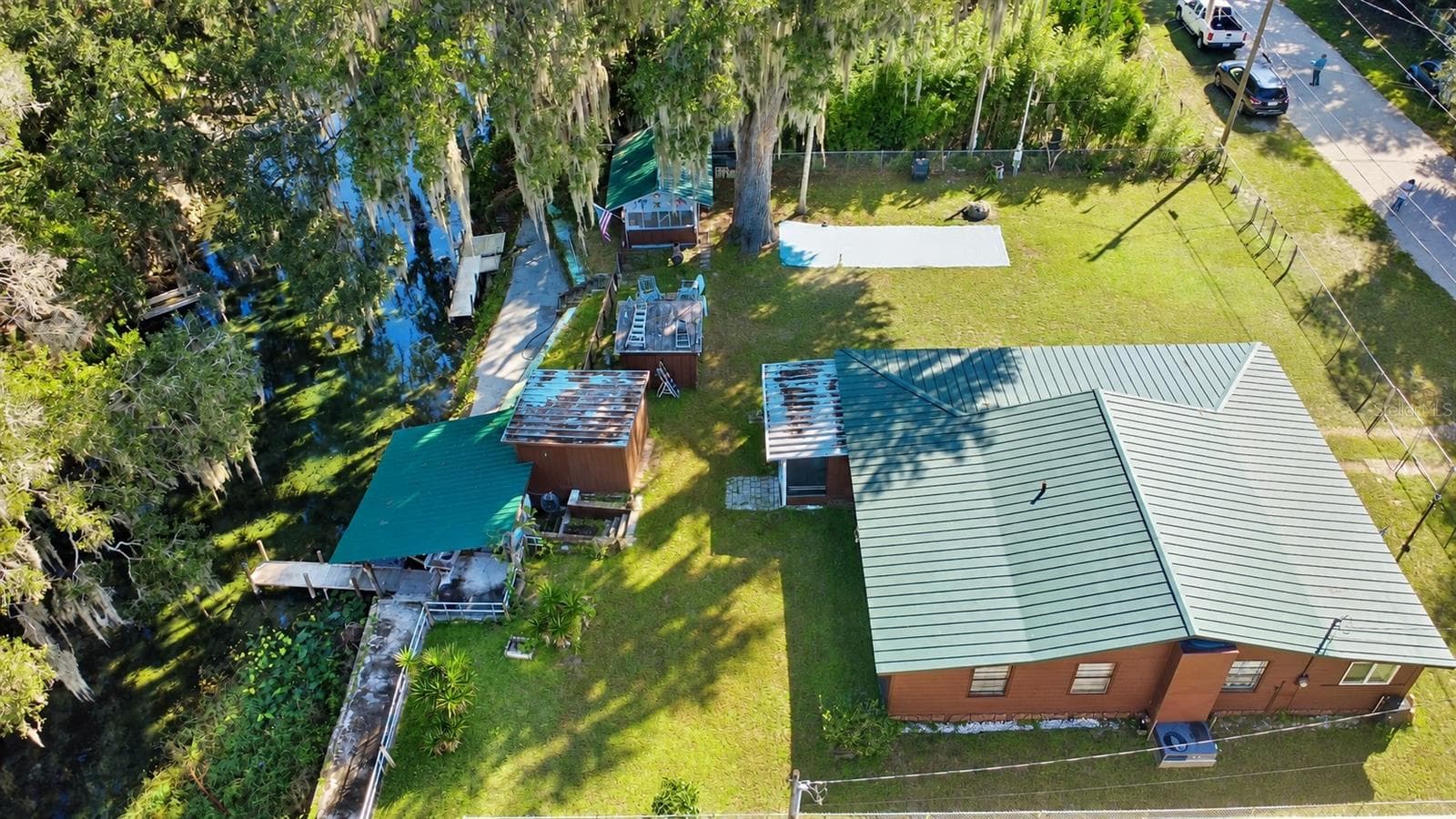 Single Family Residence at 766 CR 485A, LAKE PANASOFFKEE, photo 9 of 61