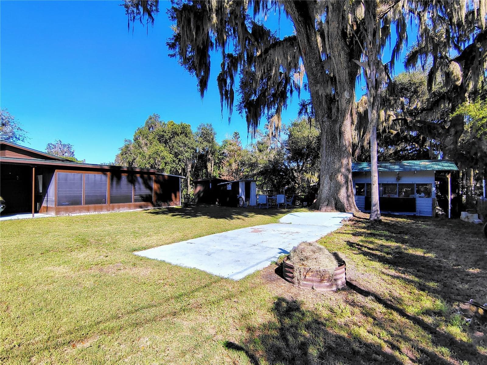 Single Family Residence at 766 CR 485A, LAKE PANASOFFKEE, photo 22 of 61