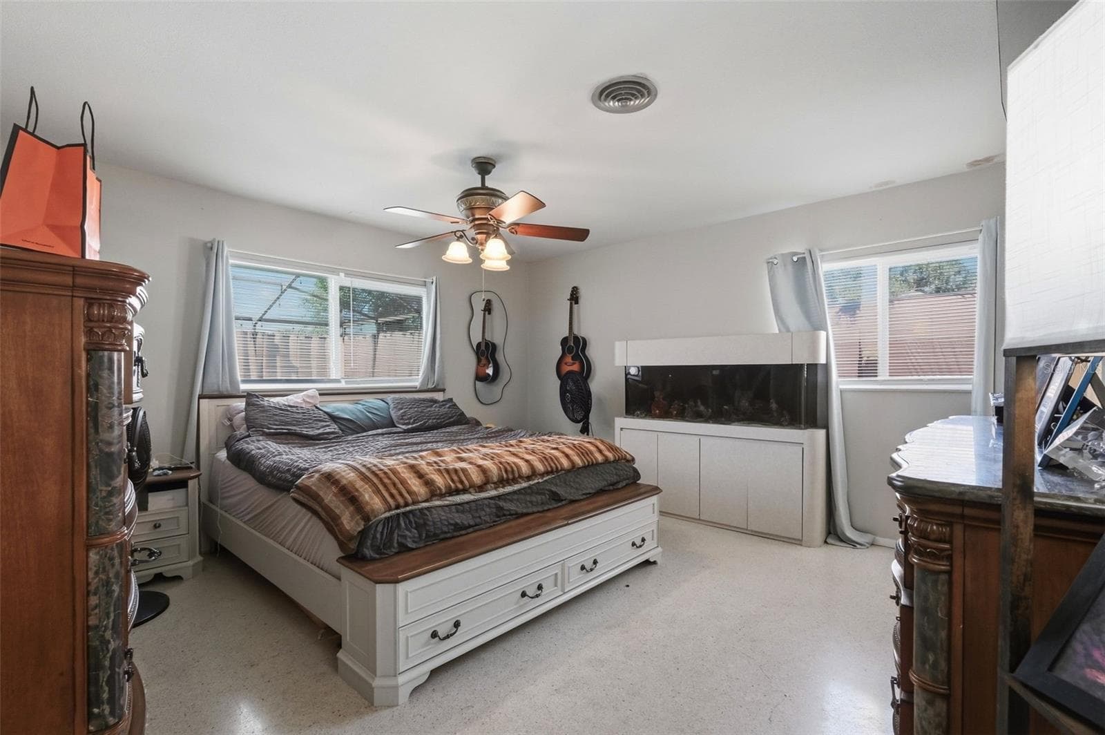 Single Family Residence at 1356 WOODCREST AVE, CLEARWATER, photo 18 of 39