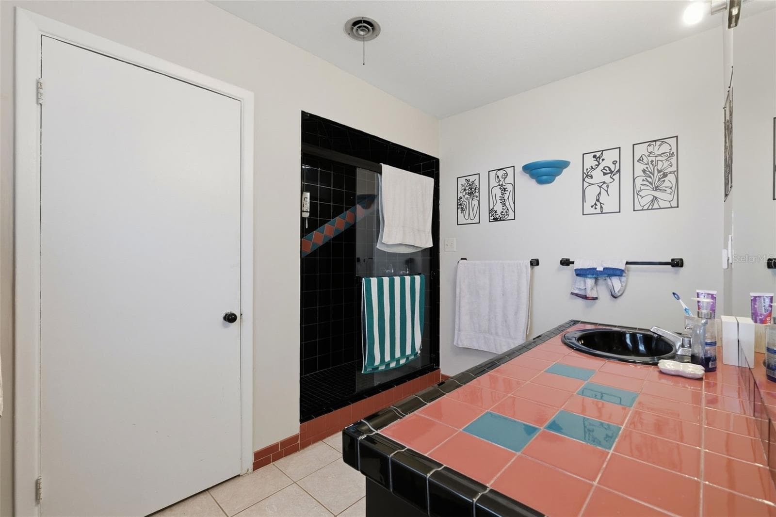 Single Family Residence at 1356 WOODCREST AVE, CLEARWATER, photo 22 of 39