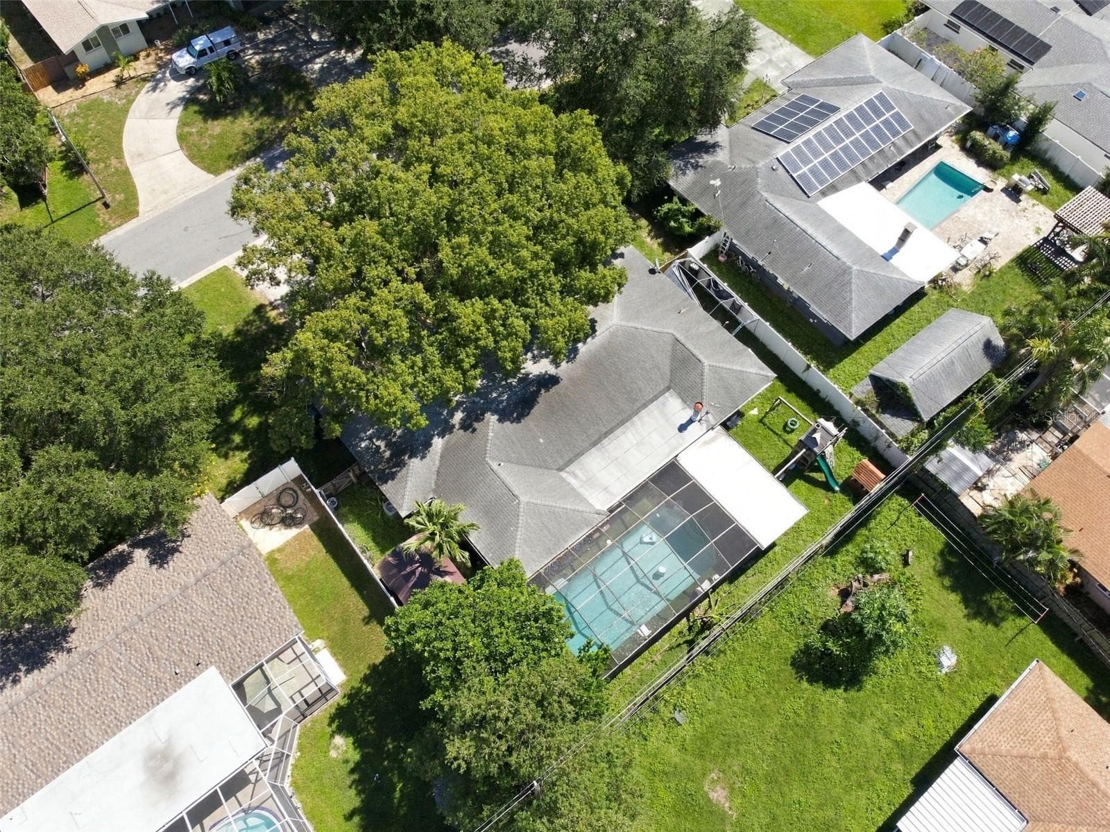 Single Family Residence at 1356 WOODCREST AVE, CLEARWATER, photo 37 of 39