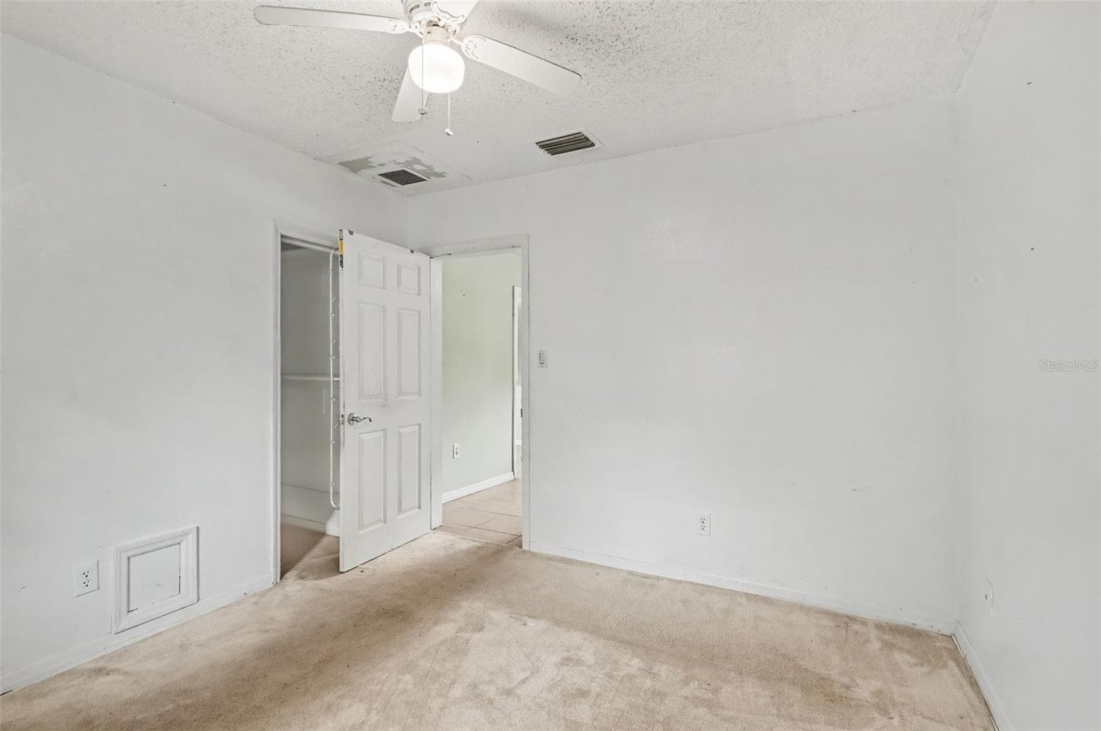Single Family Residence at 415 THOMAS AVE, LEESBURG, photo 14 of 26