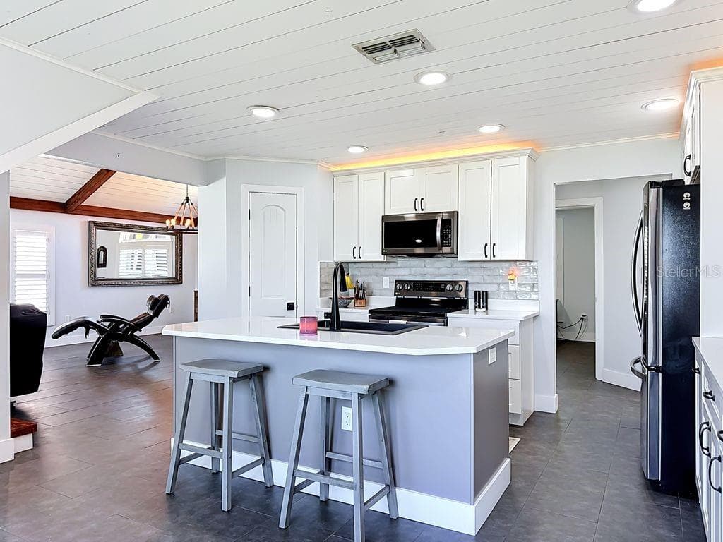 Island - BRADEN RIVER LAKES, BRADENTON