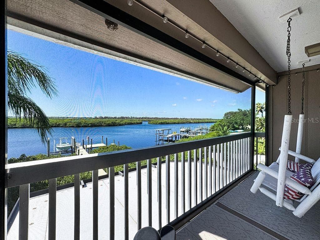 Primary Suite Balcony With Amazing River View And Sunsets - BRADEN RIVER LAKES, BRADENTON