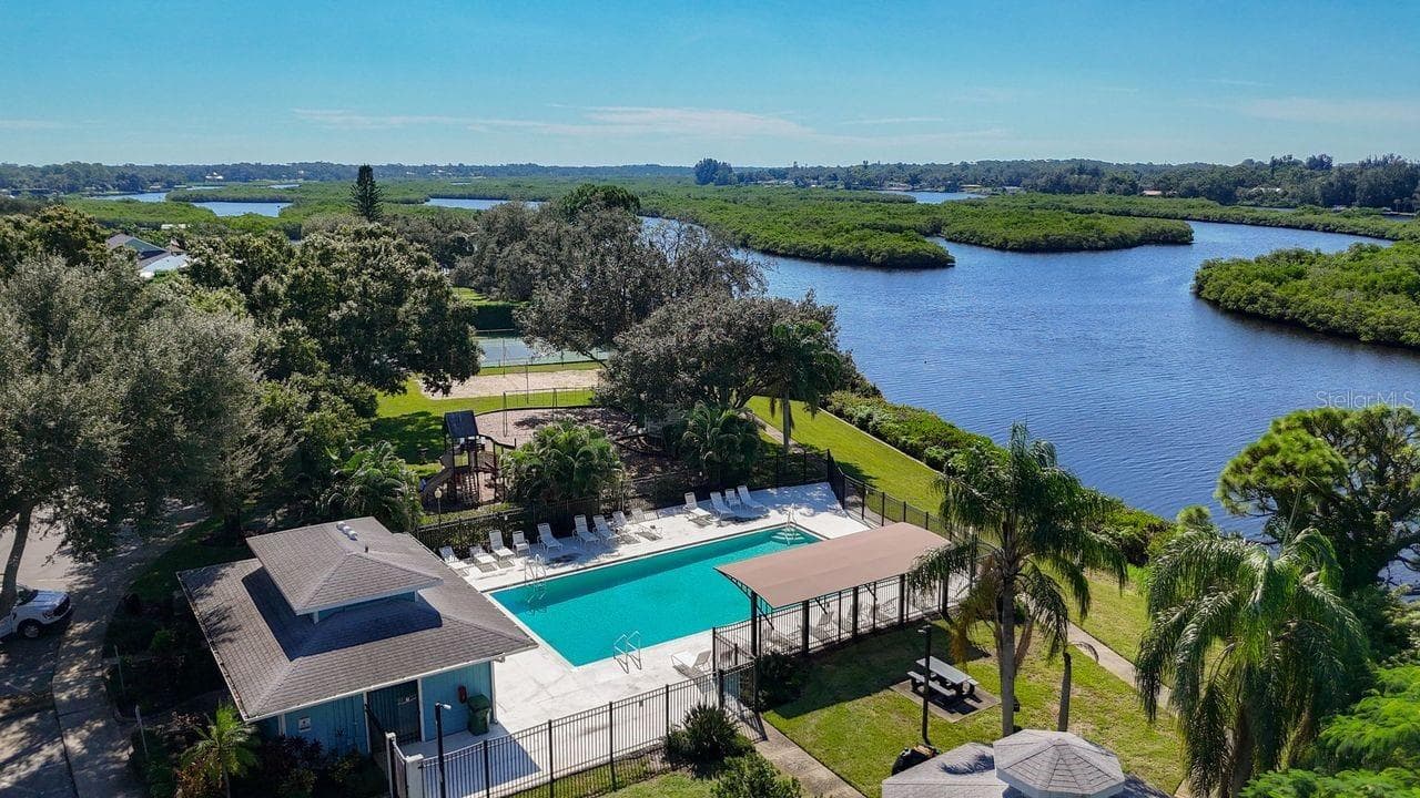 Pool With Bathrooms - BRADEN RIVER LAKES, BRADENTON
